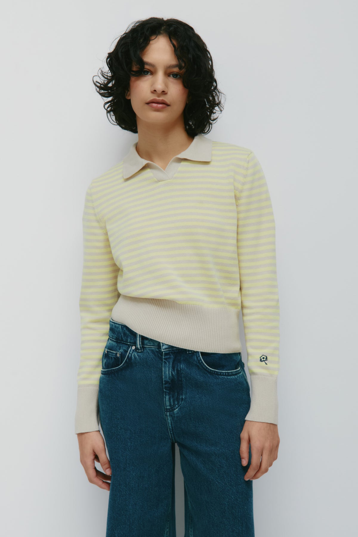 Model is 5’6” and is wearing a size XS.