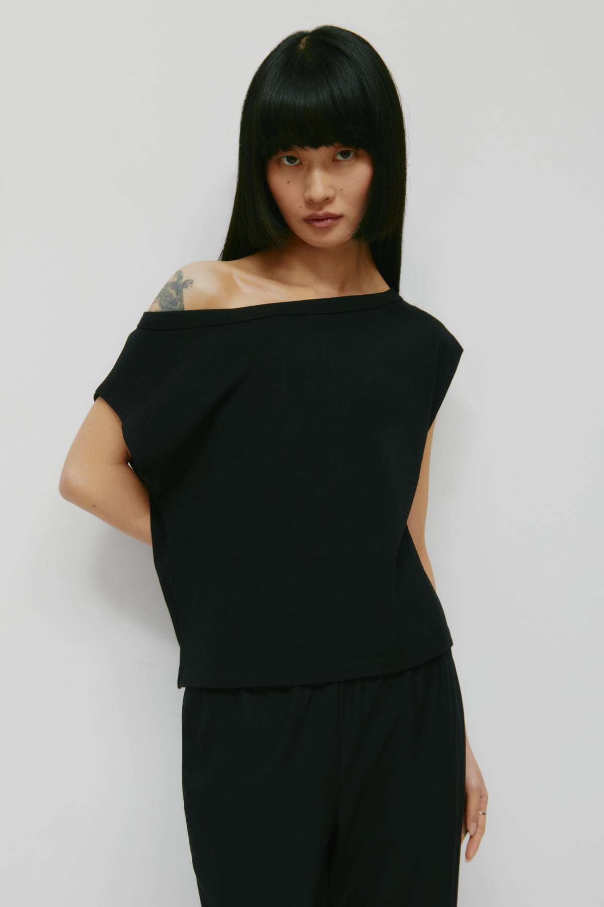 Off Shoulder Tee