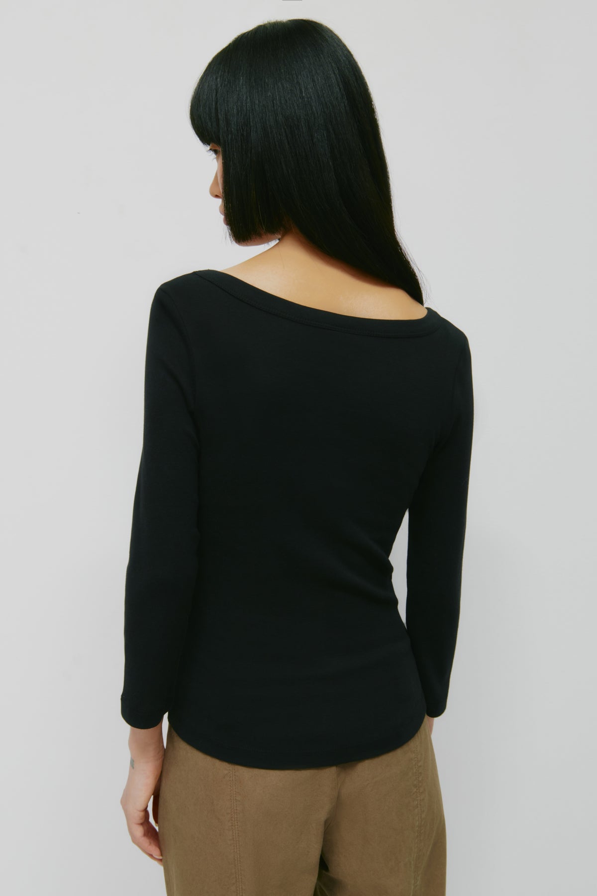 Women's Boatneck 3/4 Sleeve Top in Black