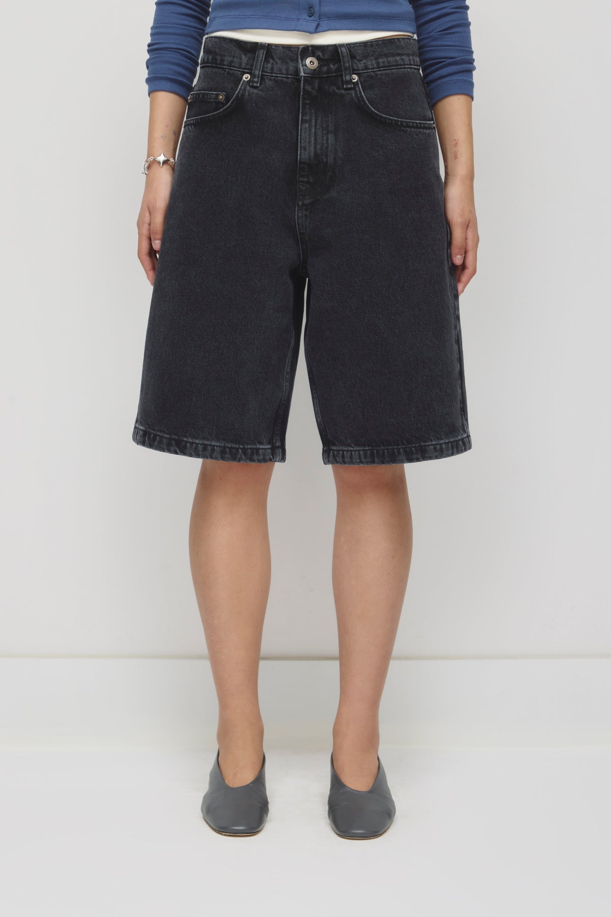 Short en jean Antifit unisexe en washed Black