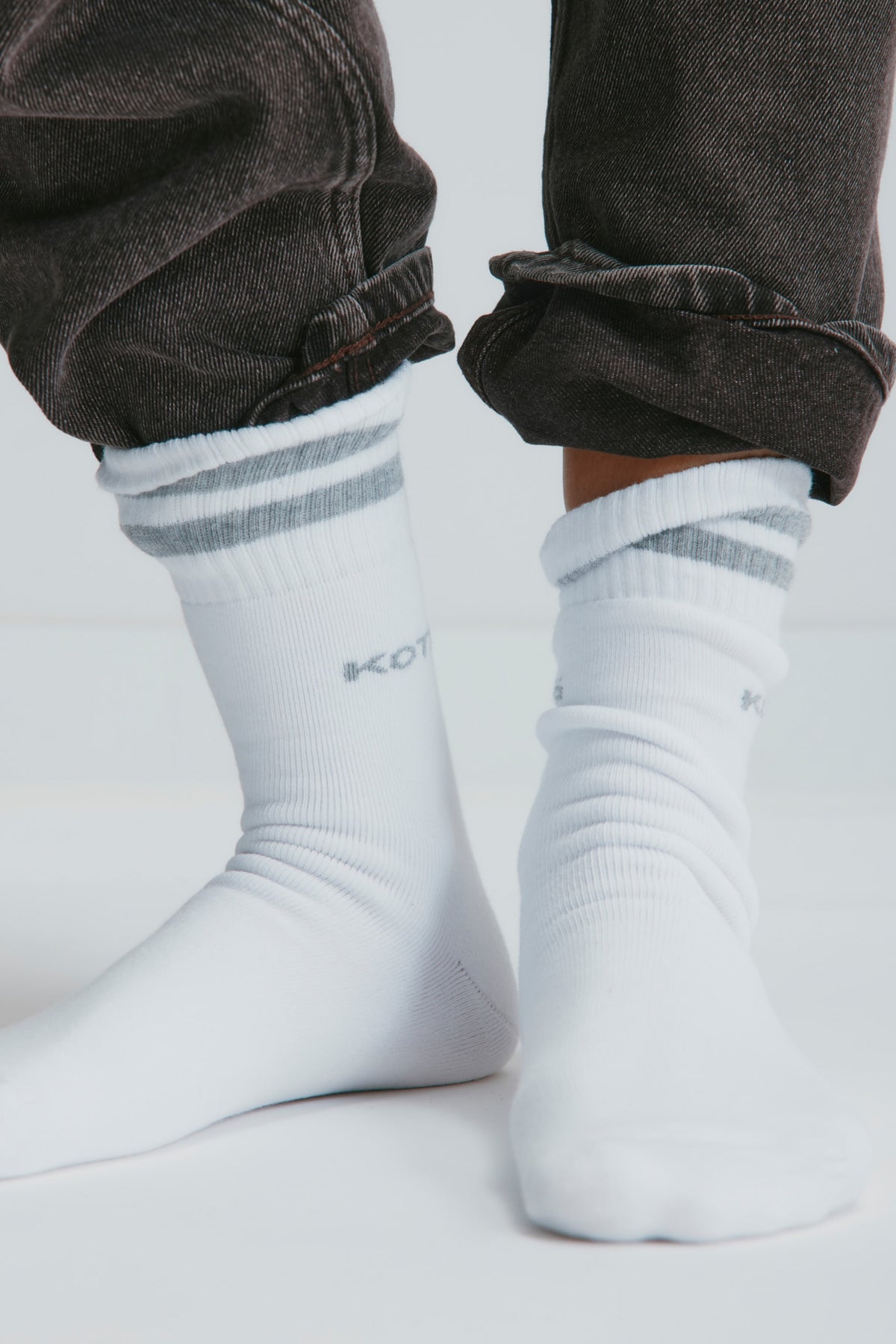 Chaussettes mi-mollet en rayures mixtes grises