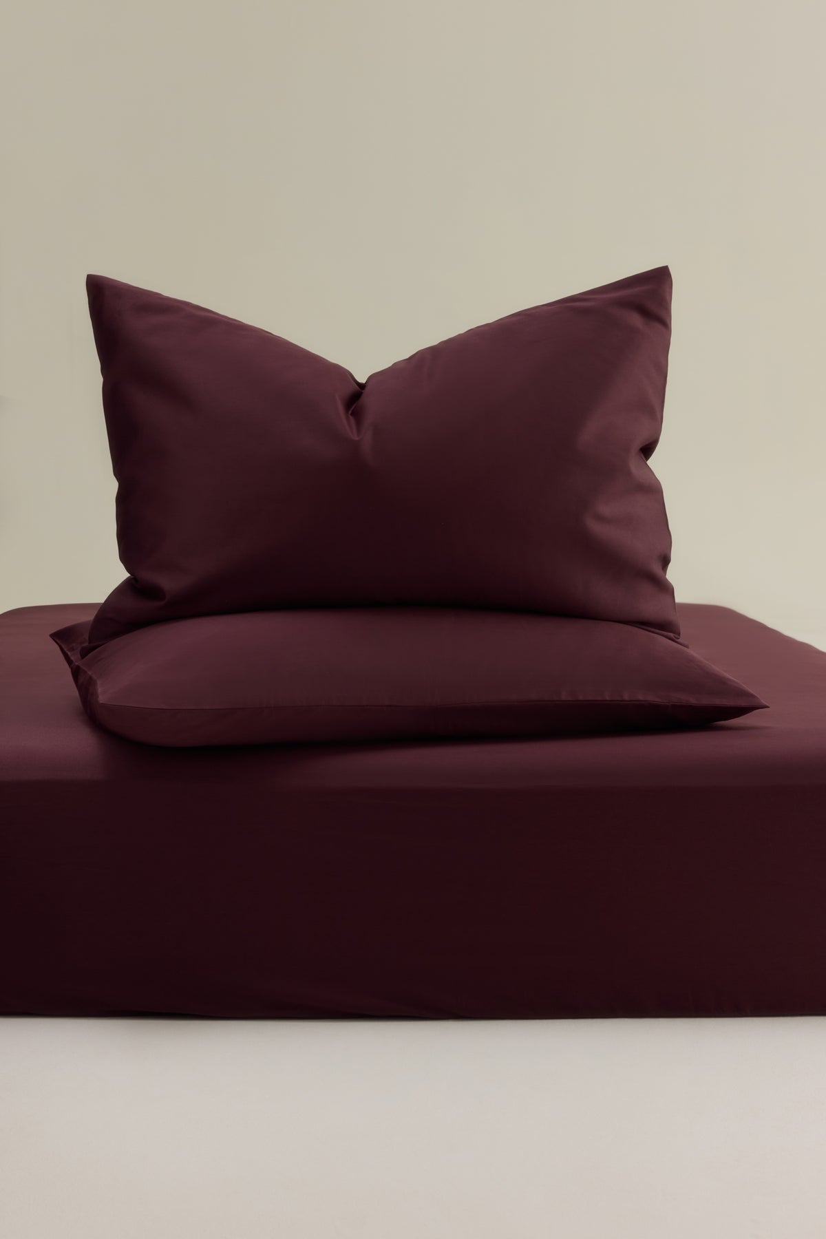 Fitted Sheet and Pillowcase Set in Chocolate Plum