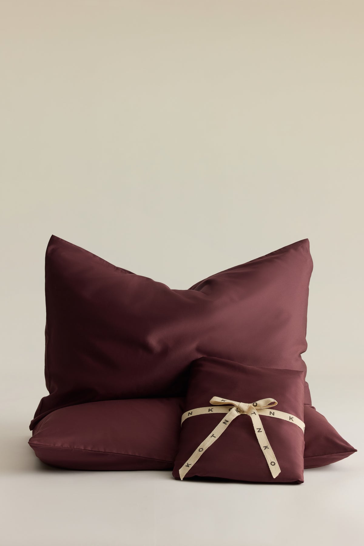Fitted Sheet and Pillowcase Set in Chocolate Plum
