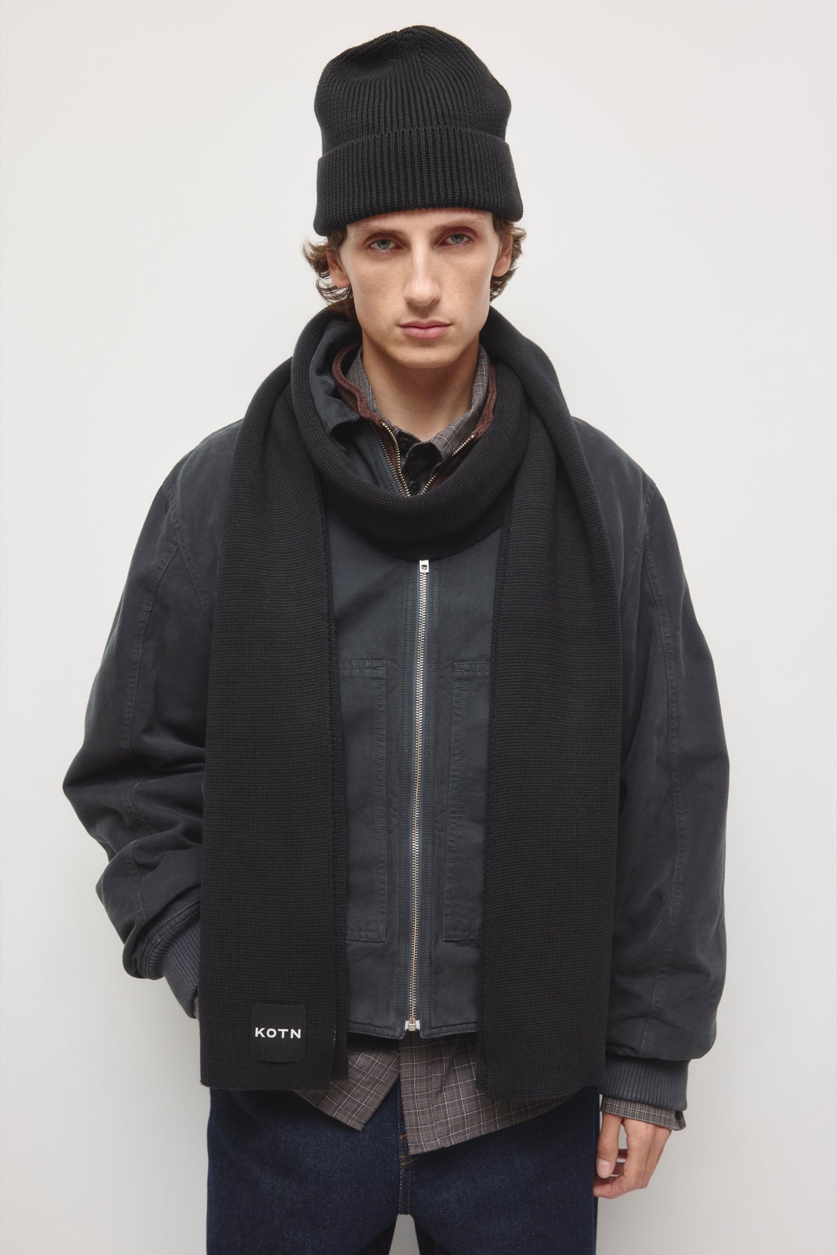 Hamatah Scarf in Black