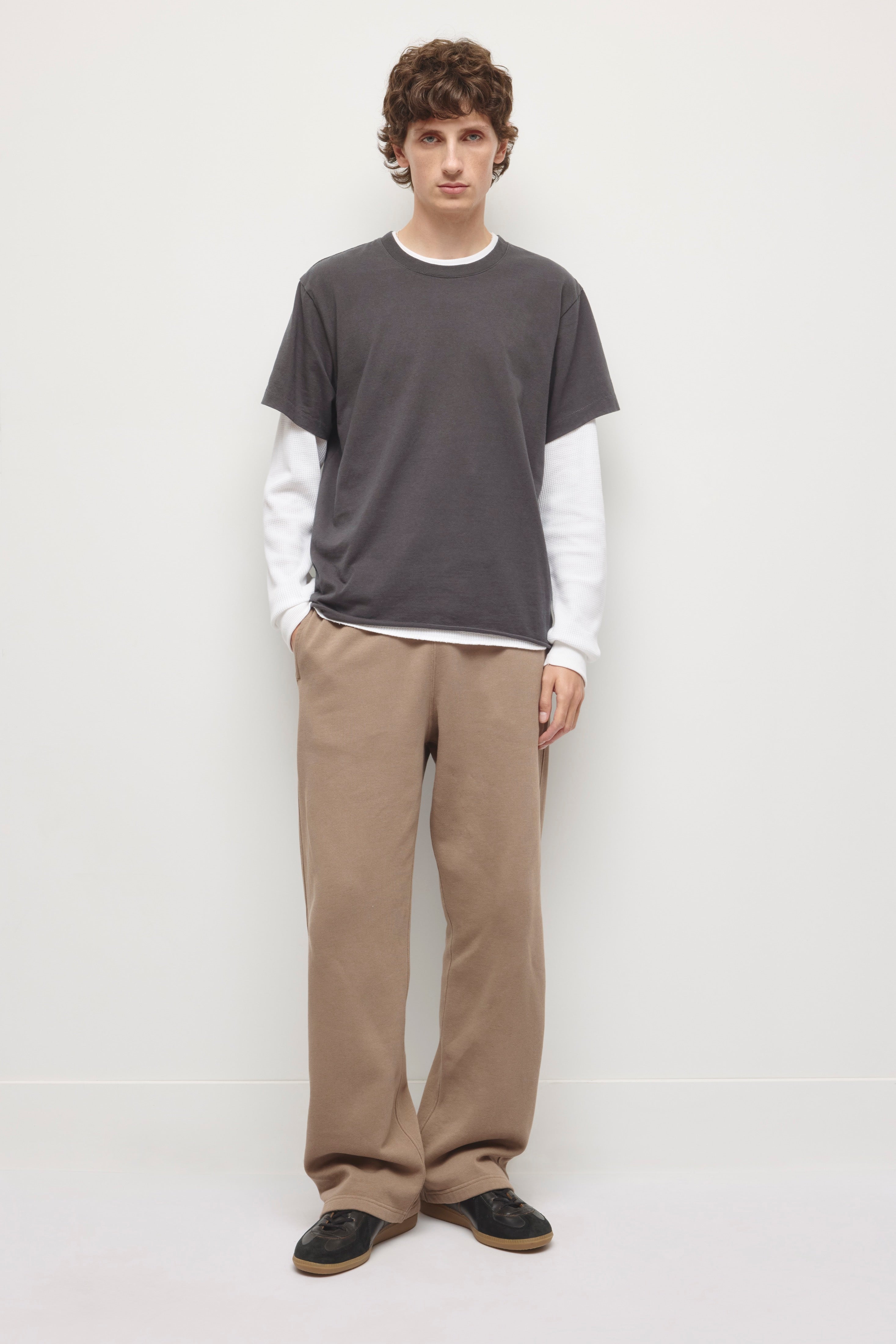 Men's Essential Straight Sweatpant in Taupe
