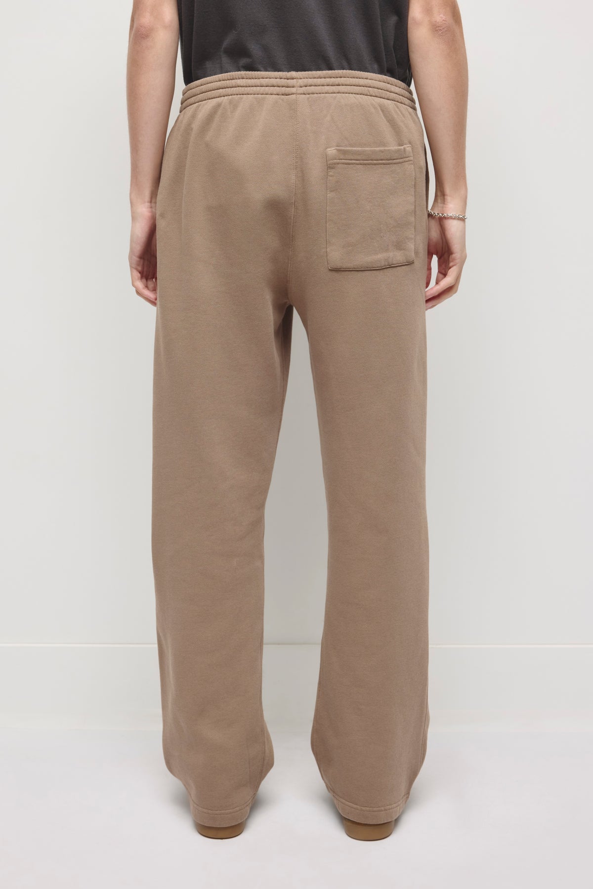 Men's Essential Straight Sweatpant in Taupe