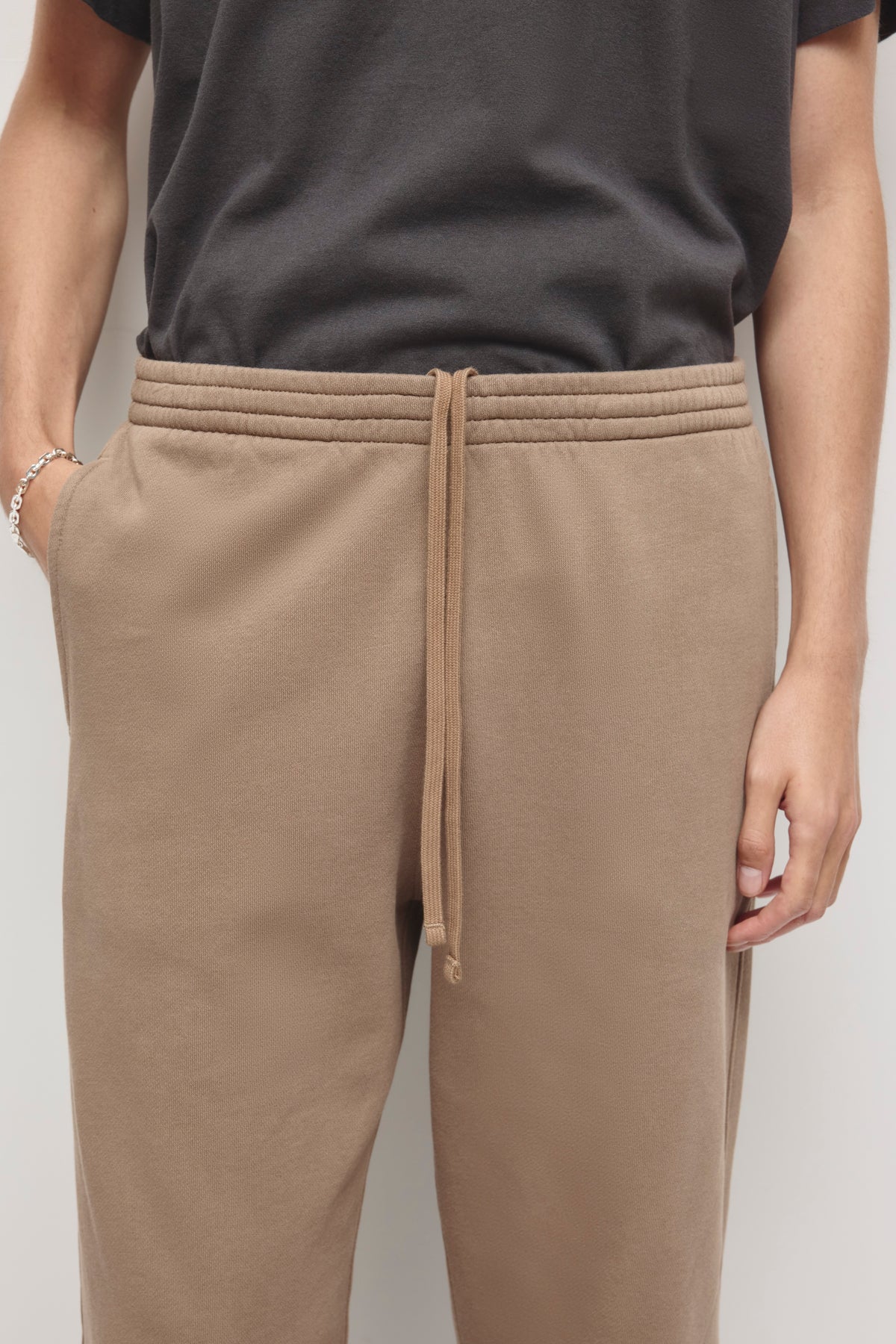 Men's Essential Straight Sweatpant in Taupe