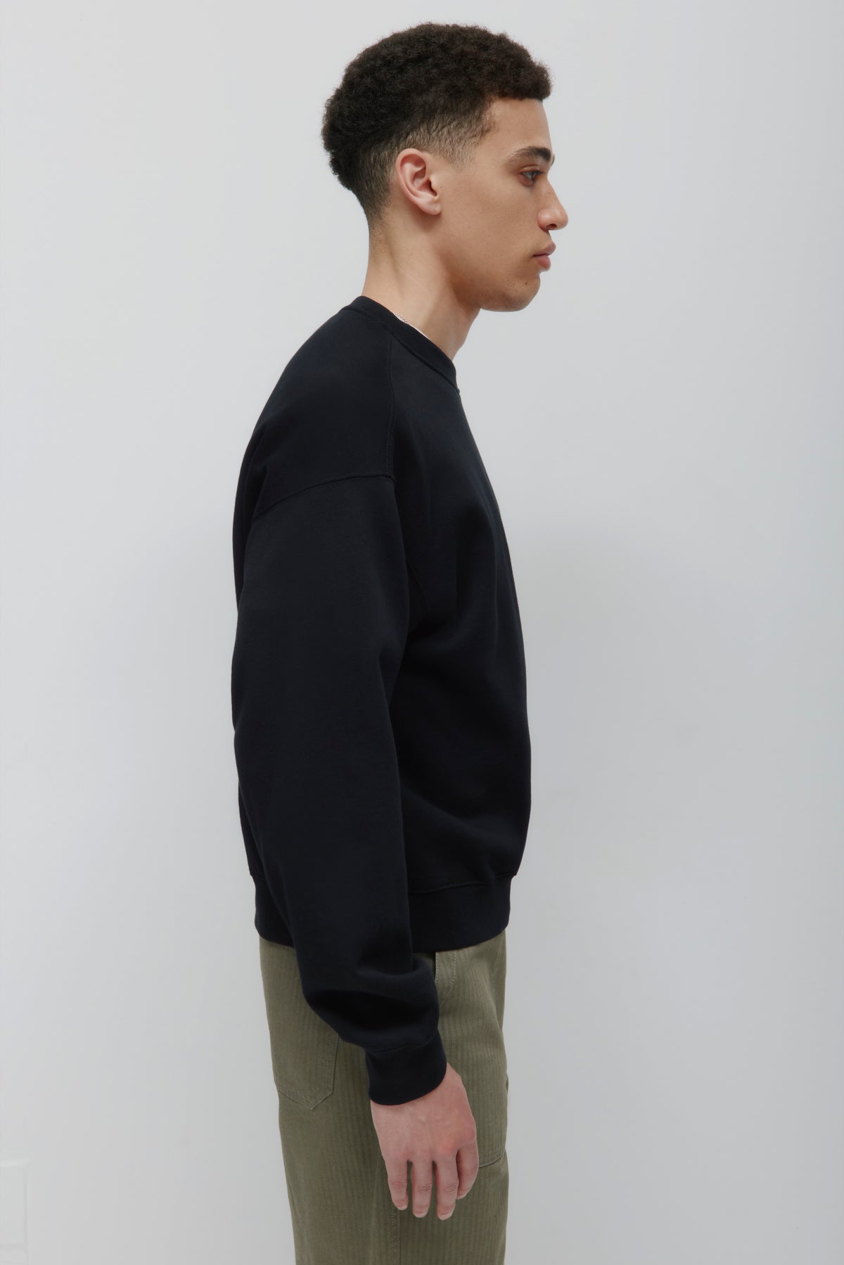 Men's Essential Sweatshirt in Black