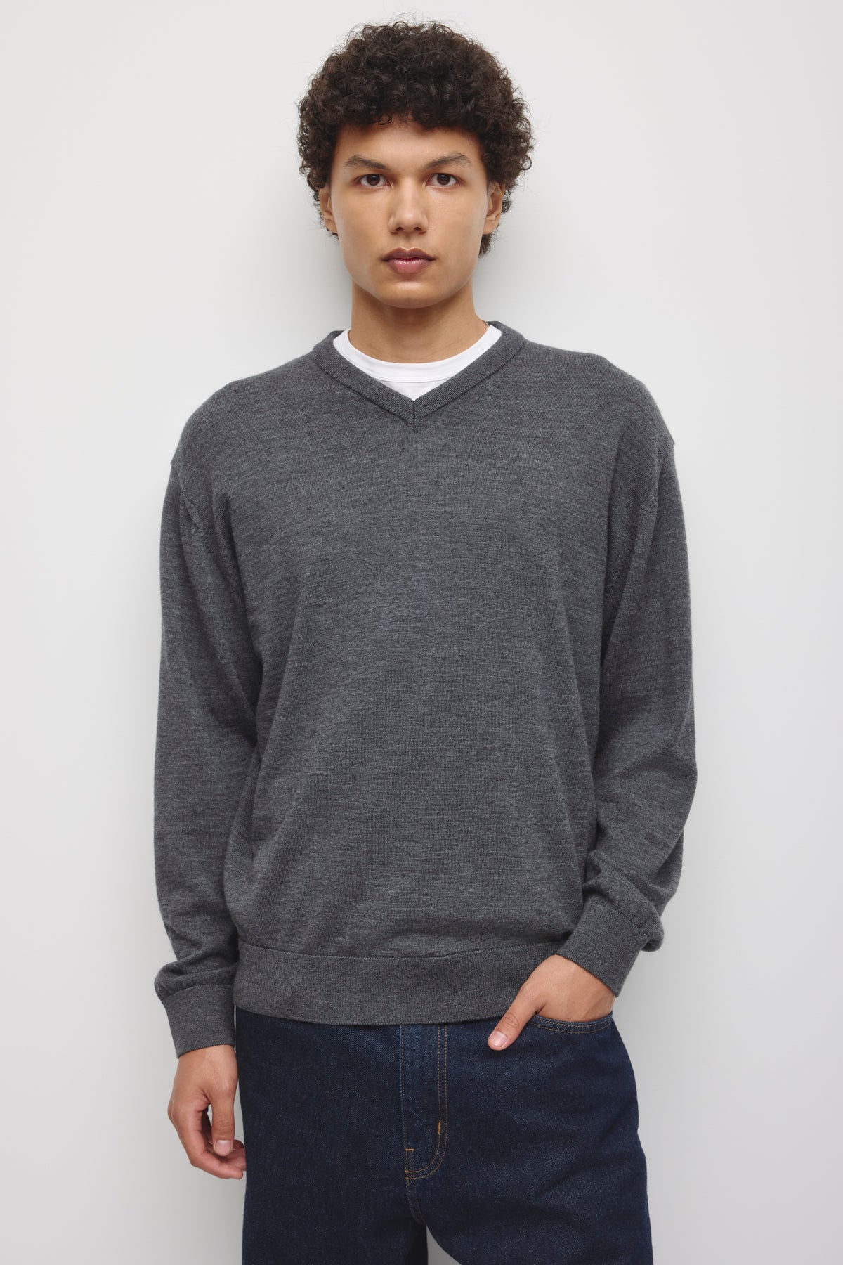 Model is 6’2” and is wearing a size M.