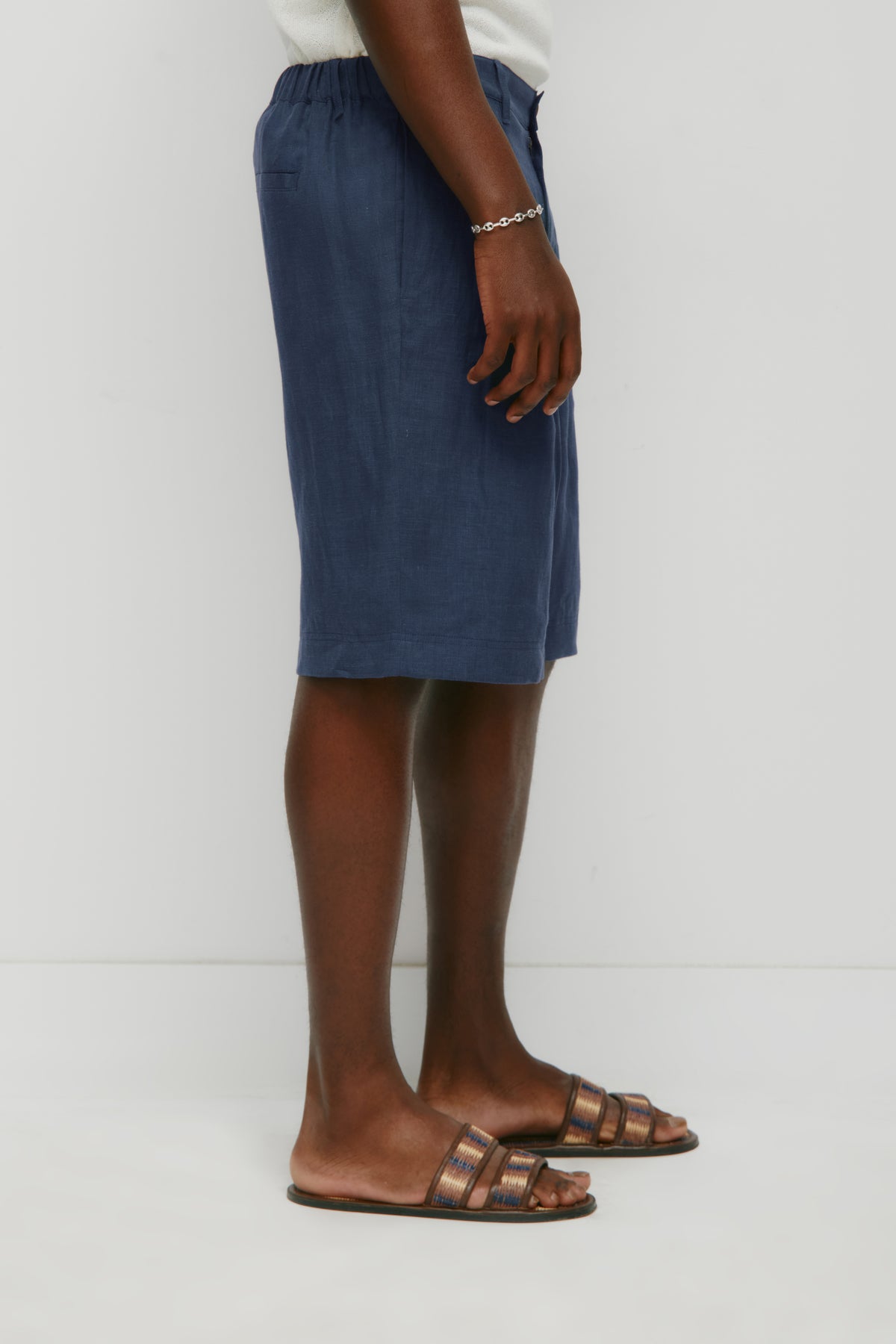 Men's Sila Linen Short in Dark Indigo