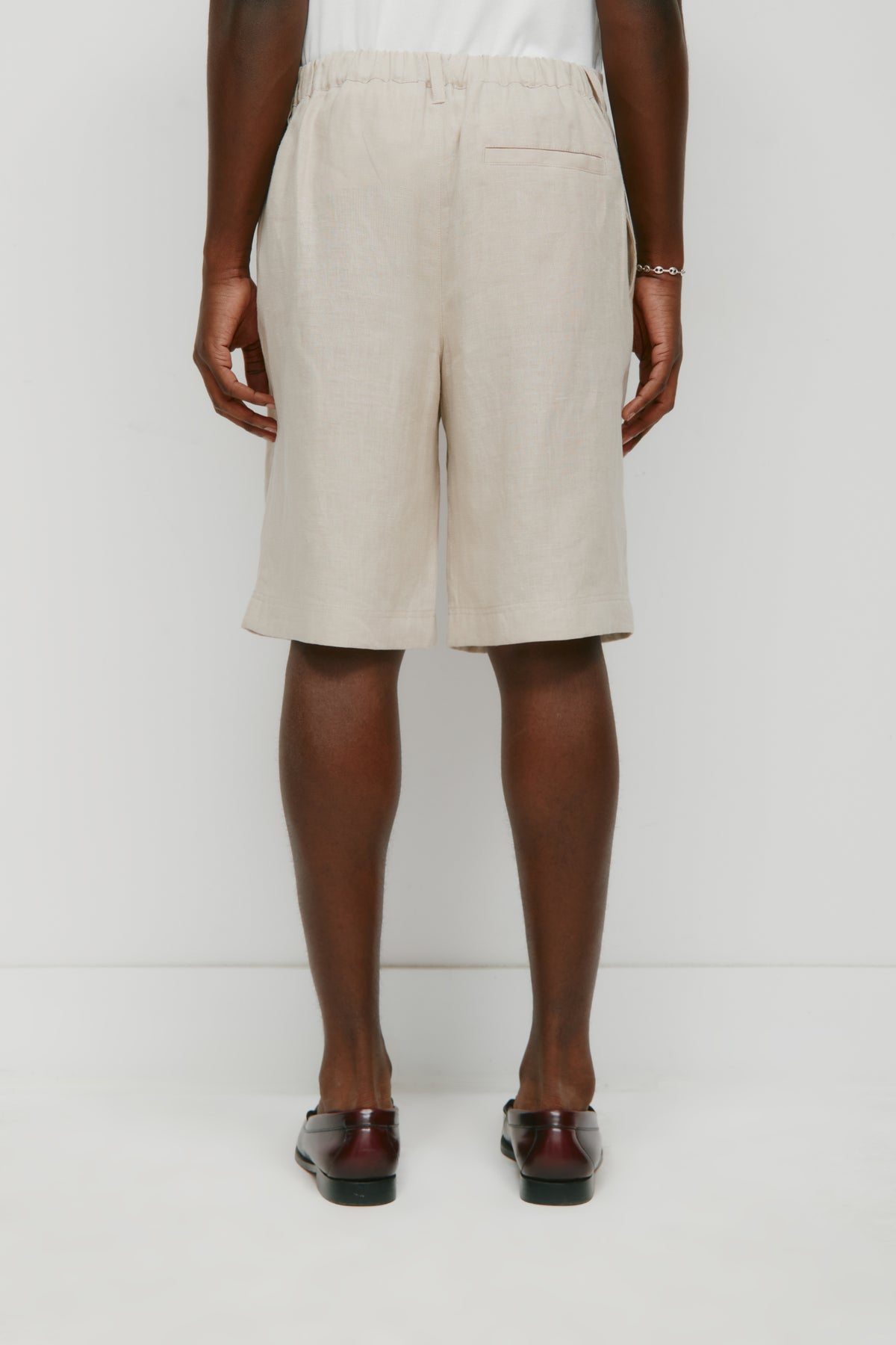 Men's Sila Linen Short in Stone