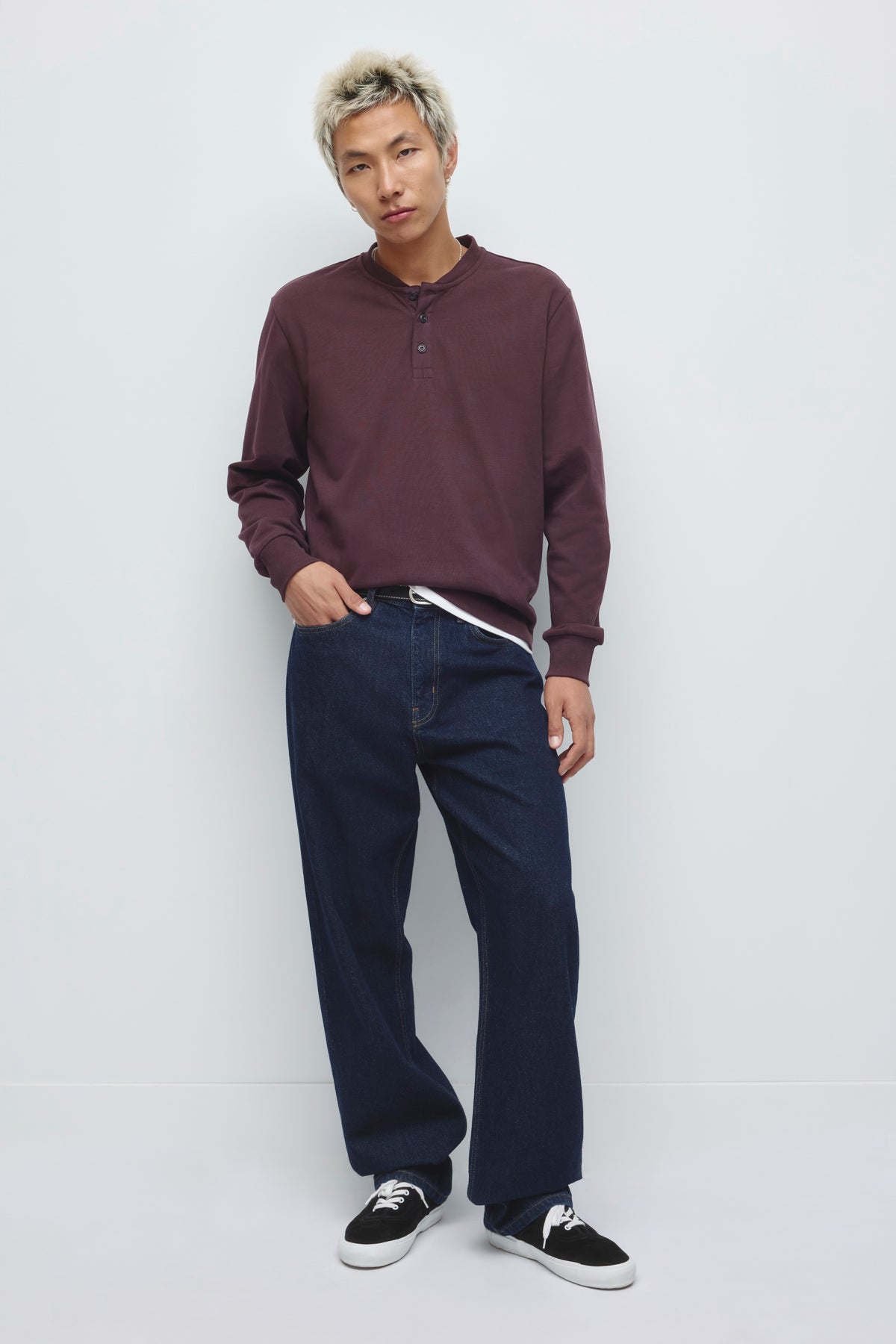 Men's Slub Henley in Chocolate Plum