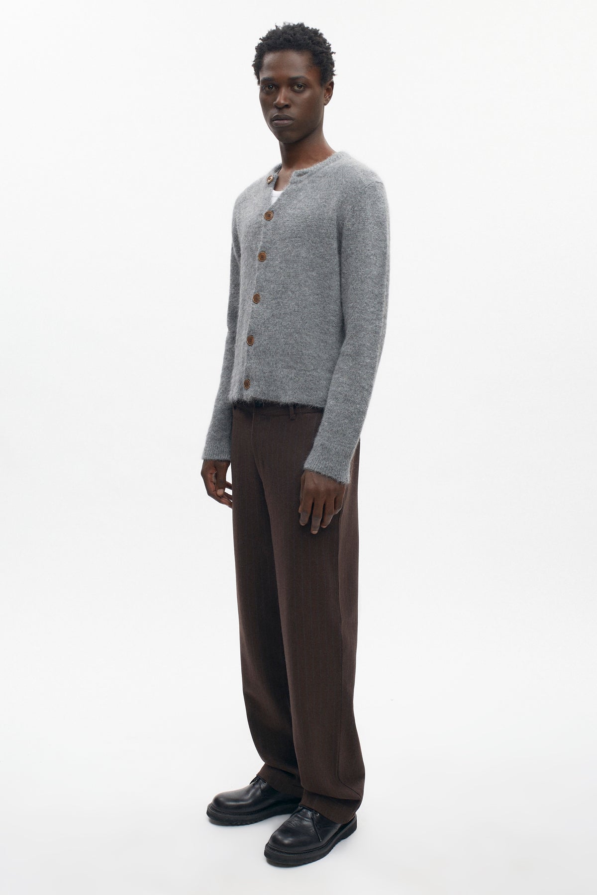 Cardigan Noor Fuzzy pour homme en gris moyen