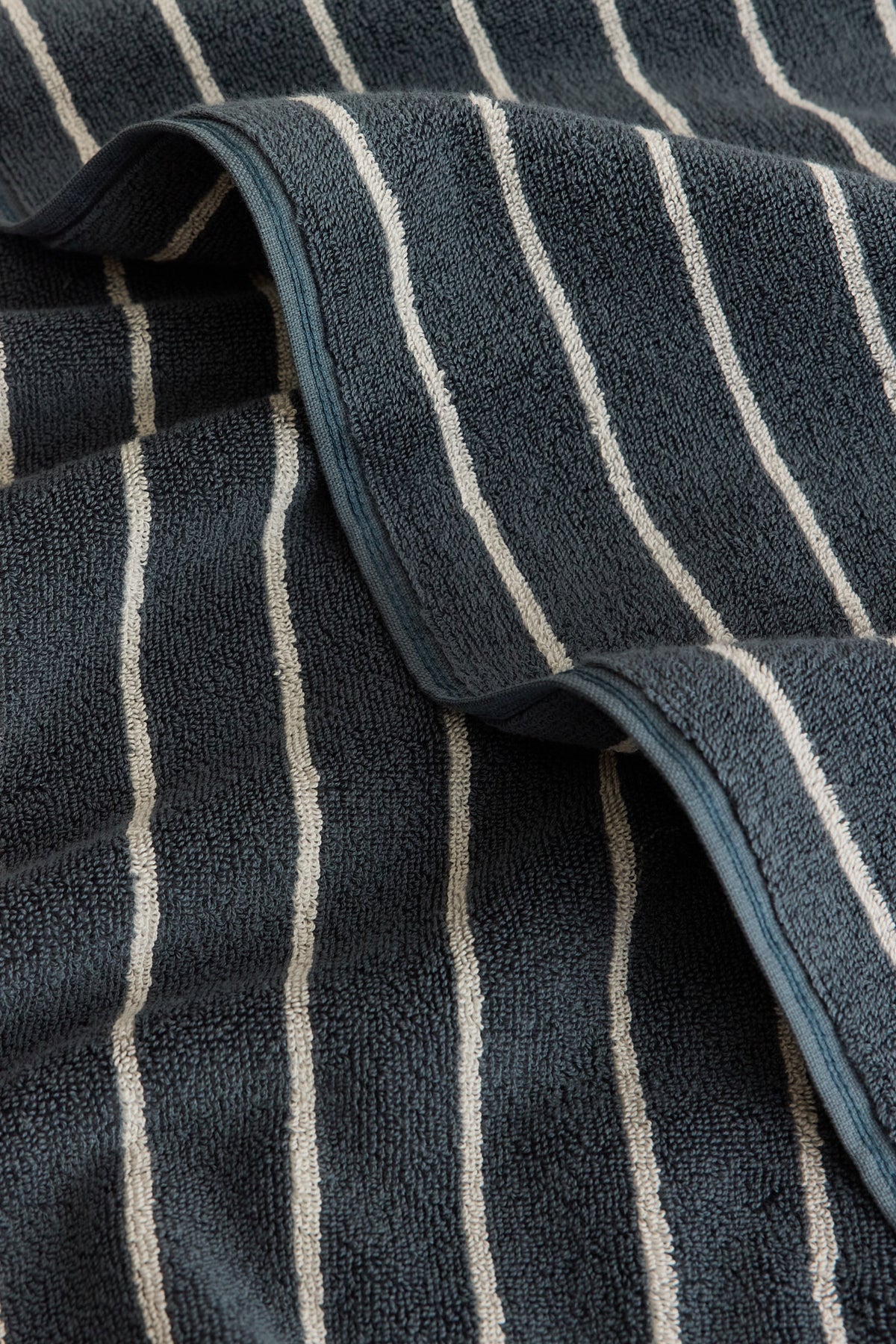 Egyptian Cotton Bath Sheet in Dark Slate/Aluminum