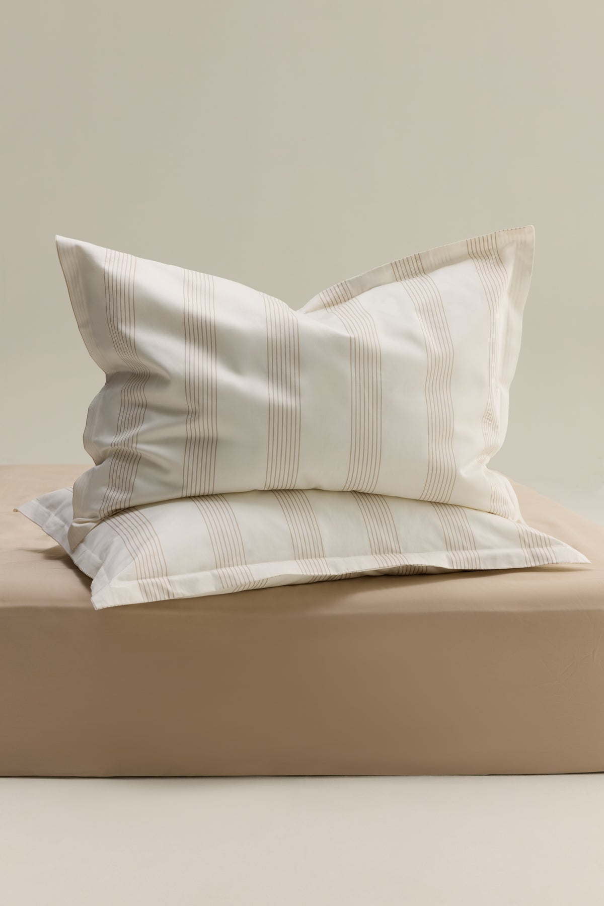 Duvet Cover and Sham Set in Natural/Cashmere