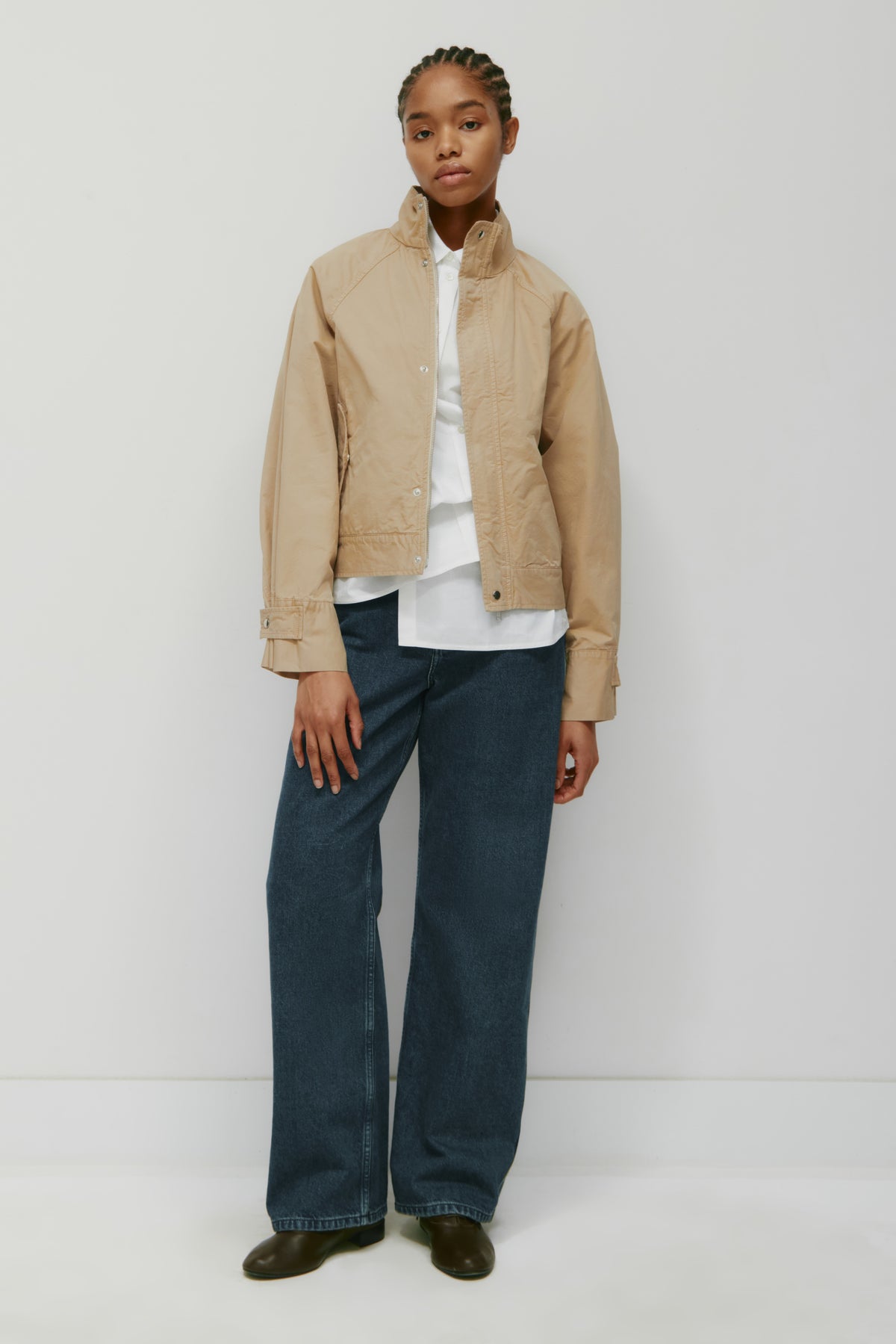 Model is 5’8” and is wearing a size M.