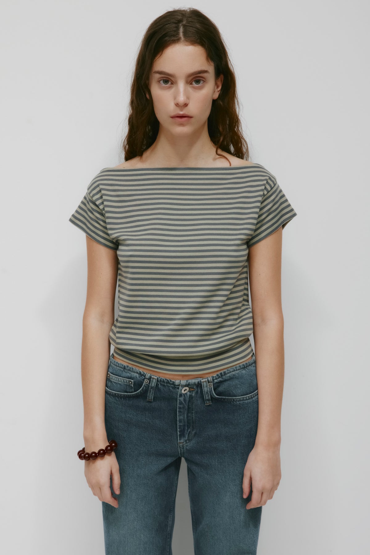 Model is 5’9” and is wearing a size XS.