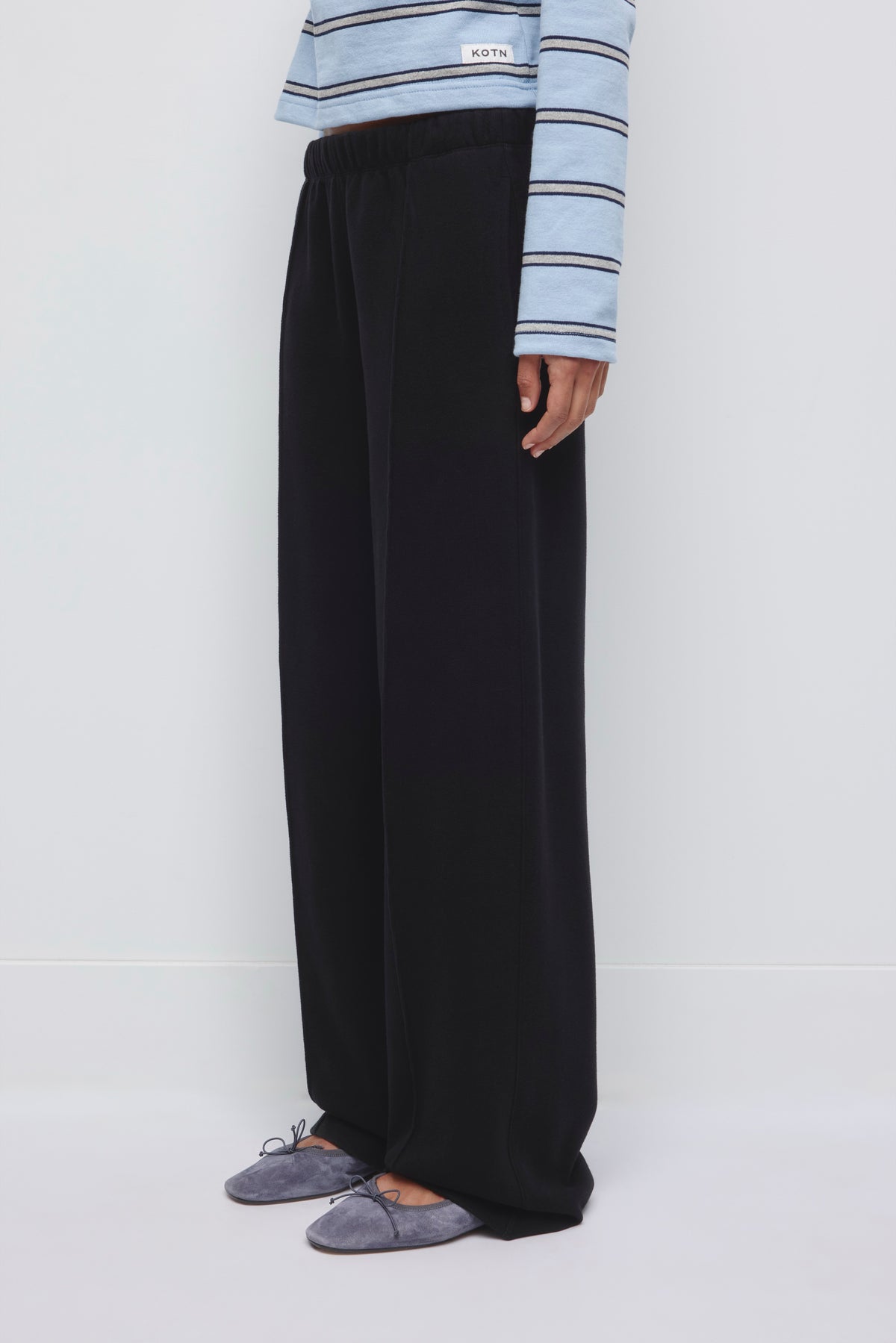 Women's Cozy Track Pant in Black