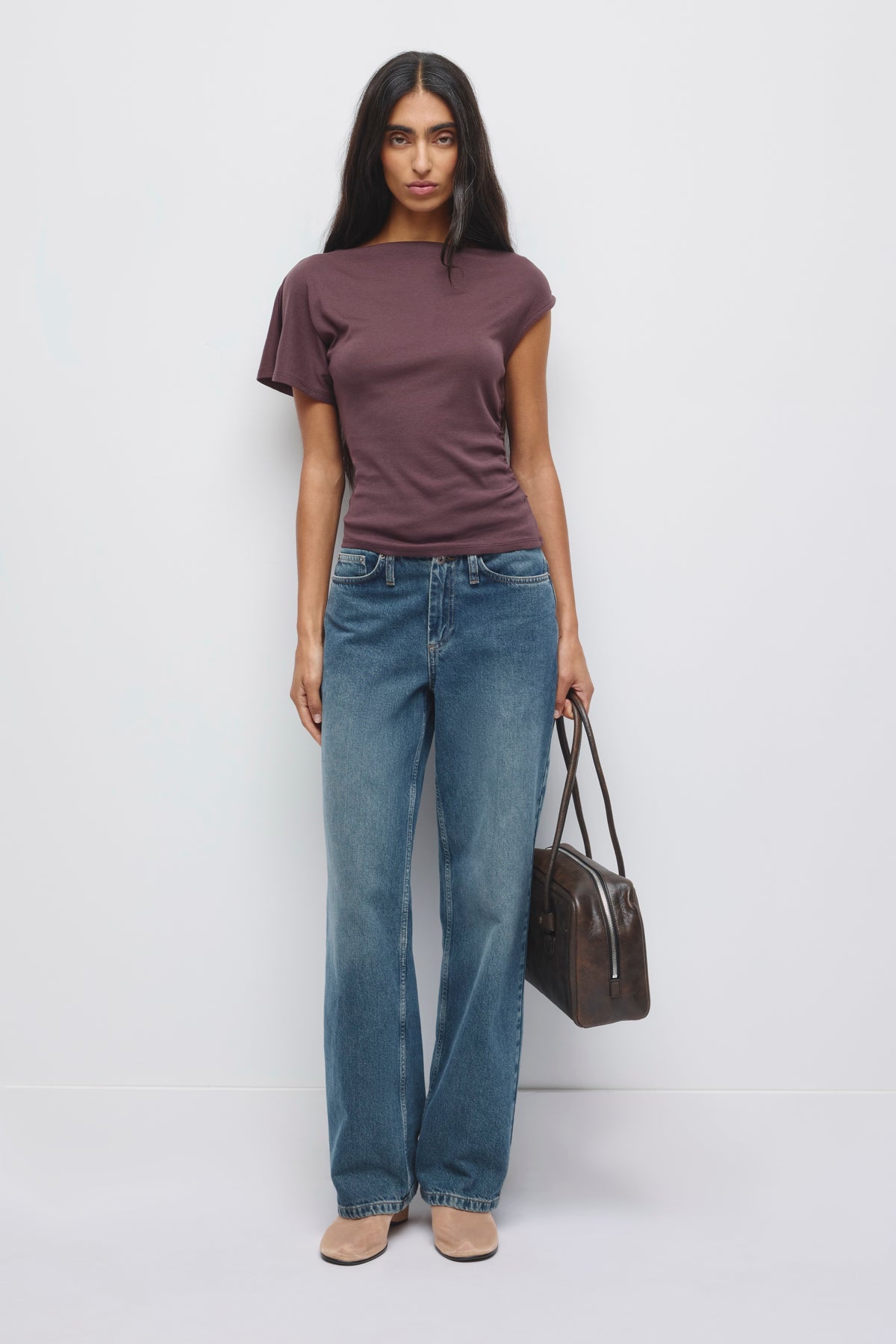 Chandail asymétrique Dana pour femme en prune chocolat