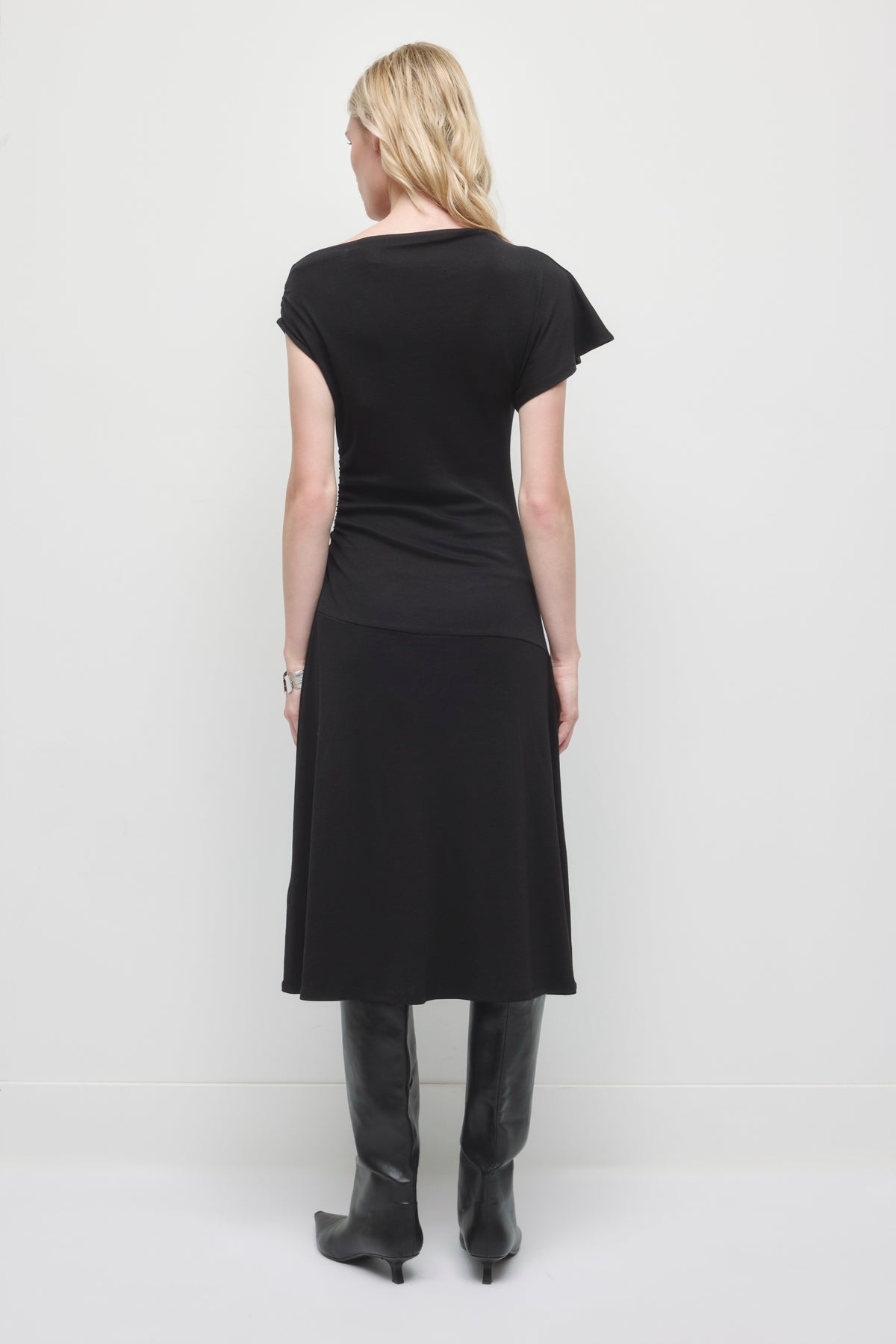 Women's Dana Asymmetric Dress in Black