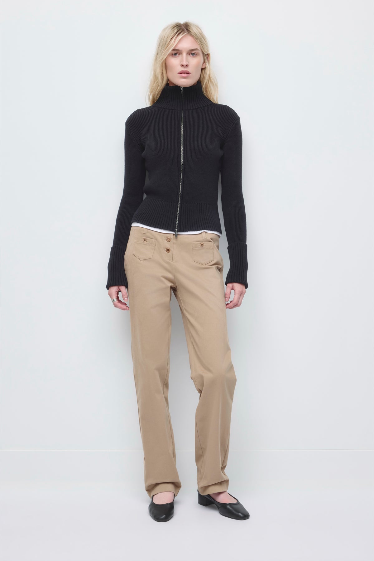 Women's Elara Zip-up Sweater in Black