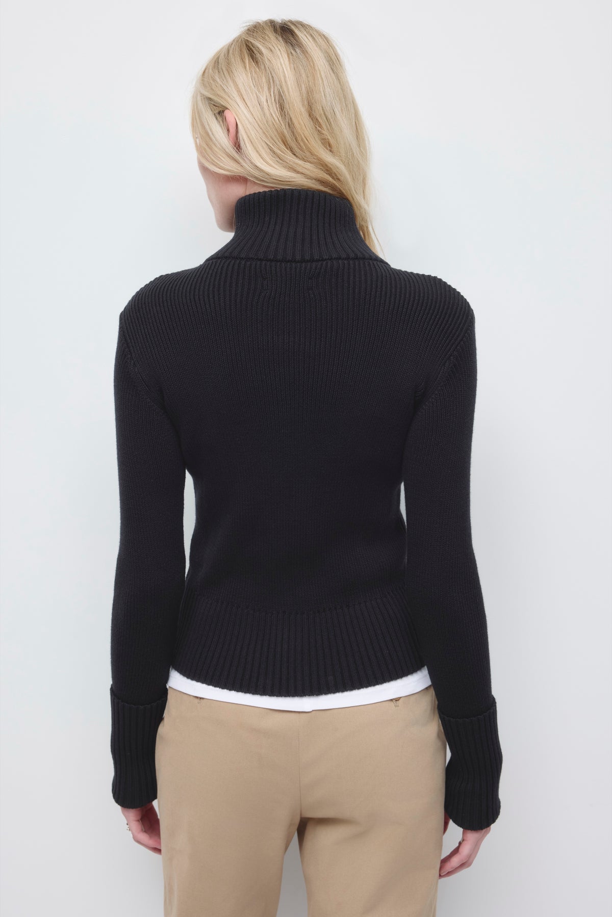Women's Elara Zip-up Sweater in Black