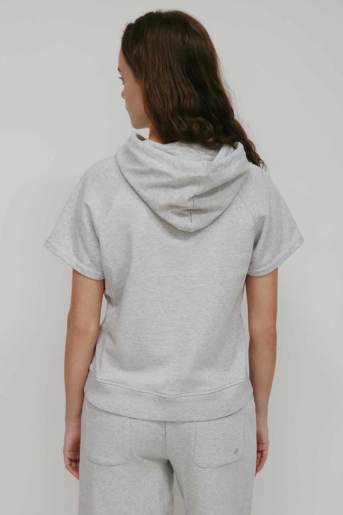 Sweat à capuche à manches courtes en molleton français pour femme en nuage mélangé