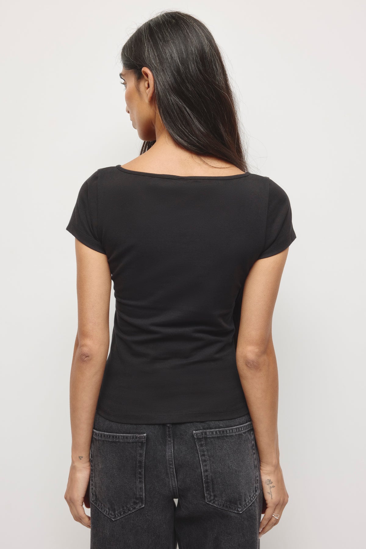 Women's Layn Keyhole Tee in Black