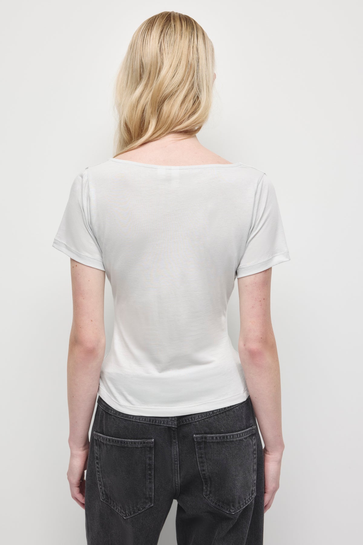 T-shirt à col bénitier Lina pour femme en brume