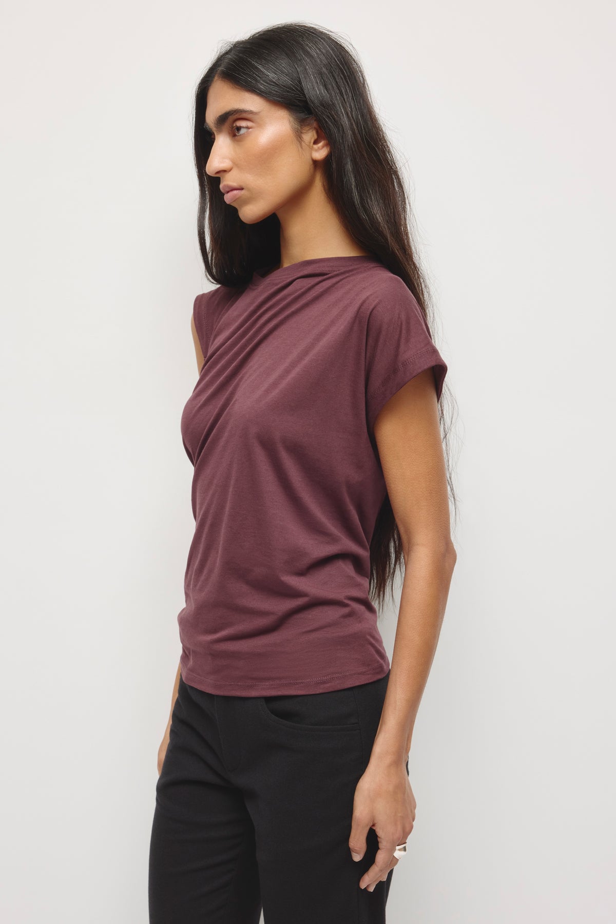 Women's Mina Twisted Tee in Chocolate Plum