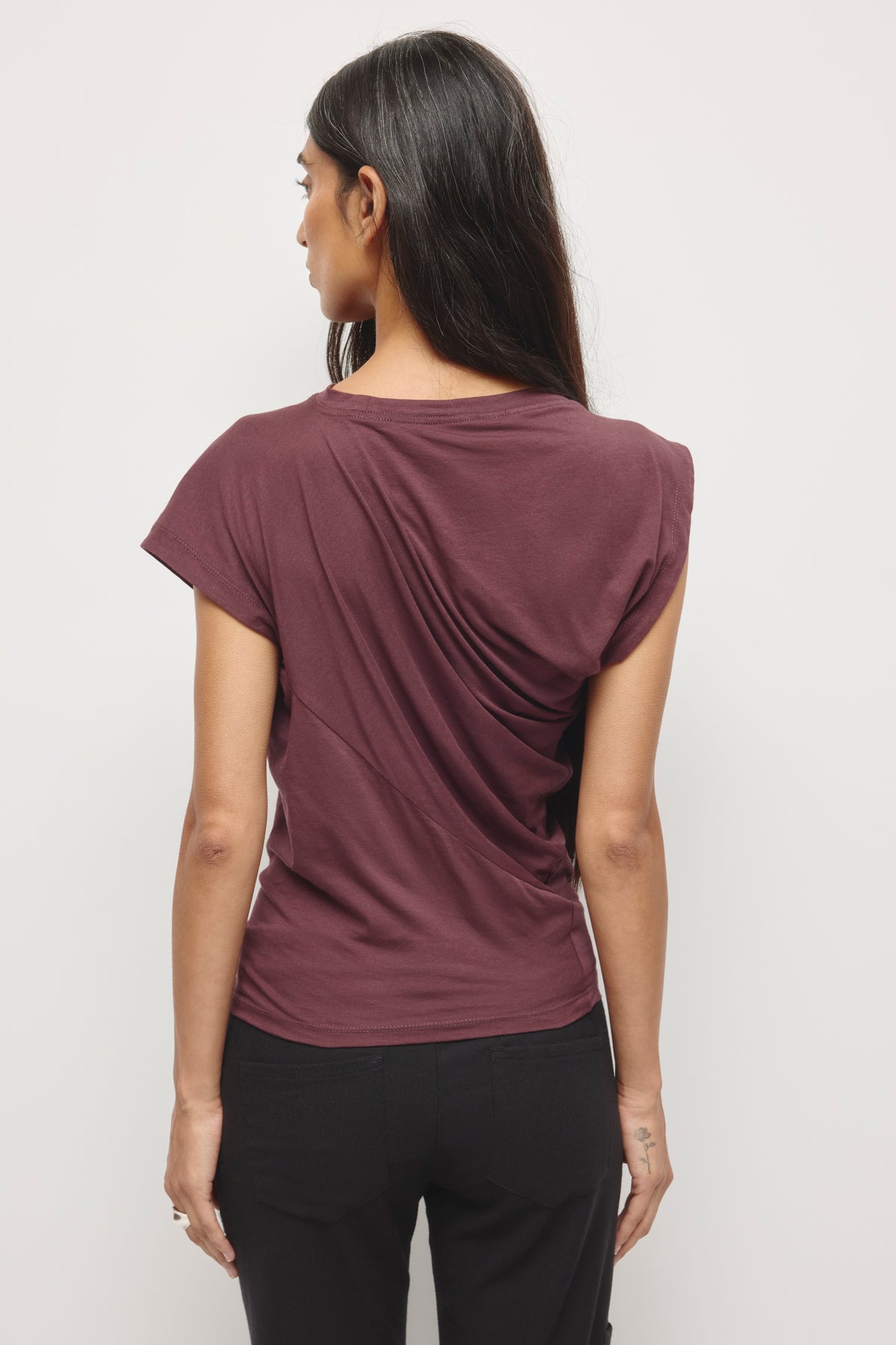 Women's Mina Twisted Tee in Chocolate Plum