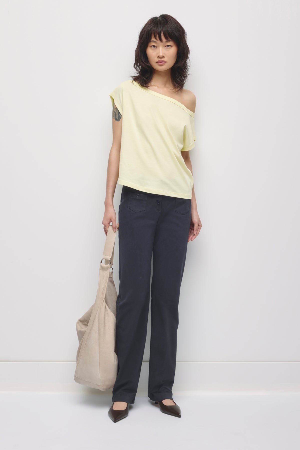 Tee-shirt à épaules dénudées pour femmes en sorbet