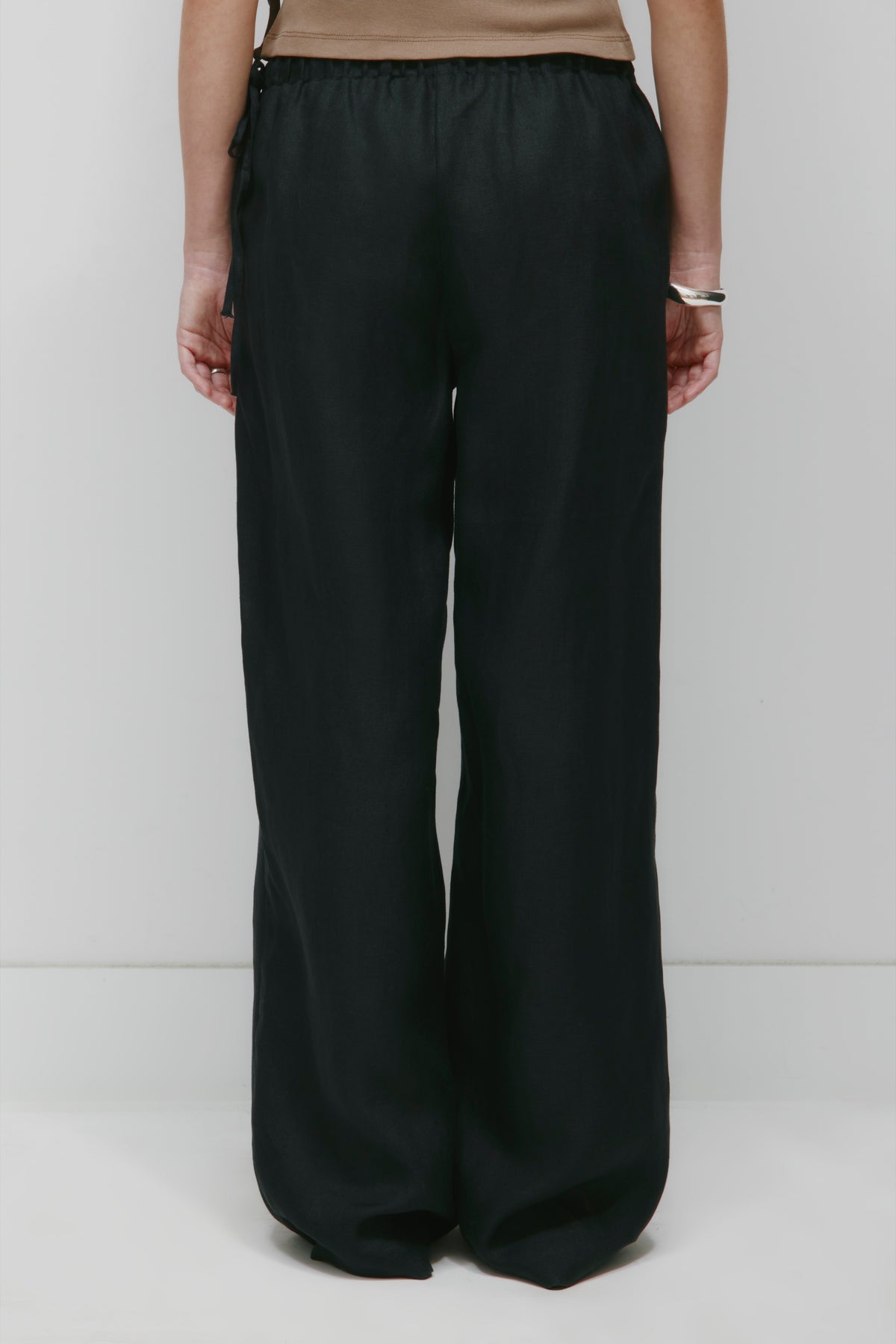 Women's Persea Linen Tie Pant in Black