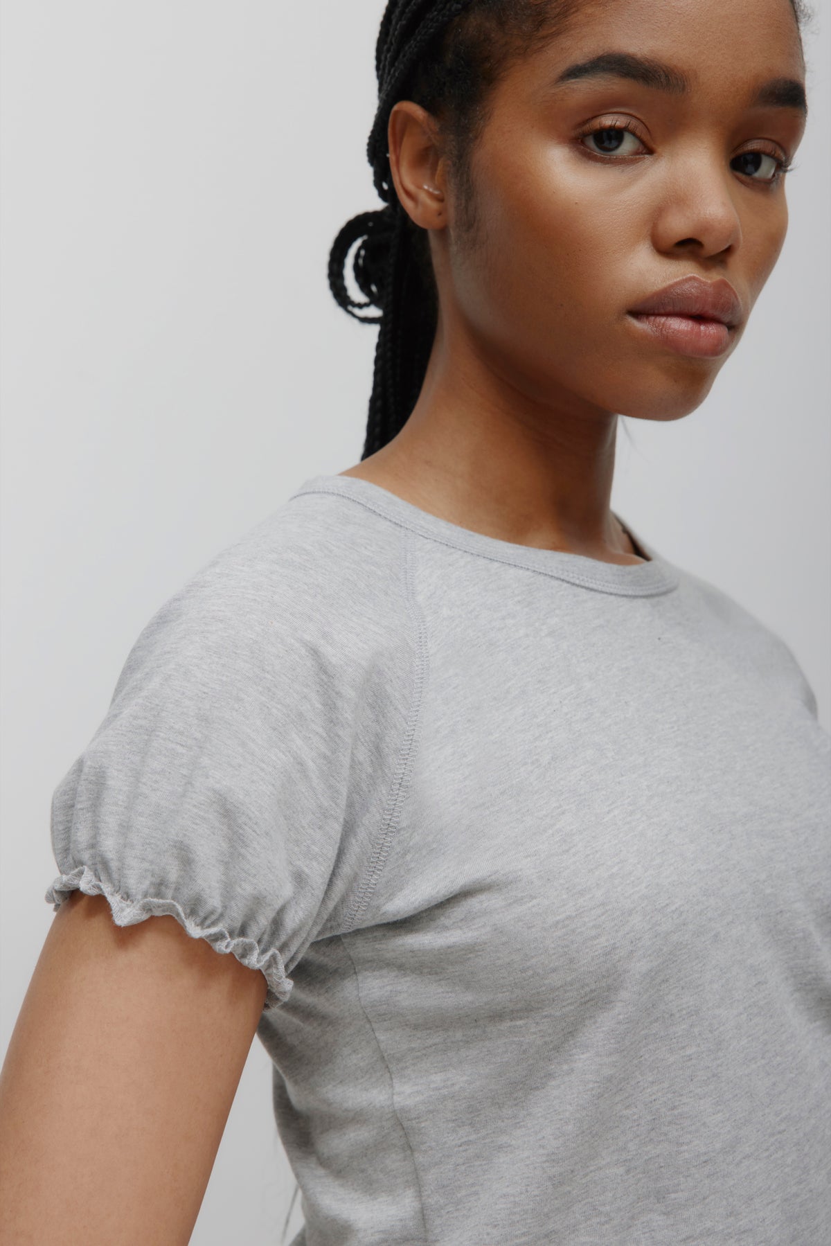 Women's Puff Sleeve Tee in Heather Grey