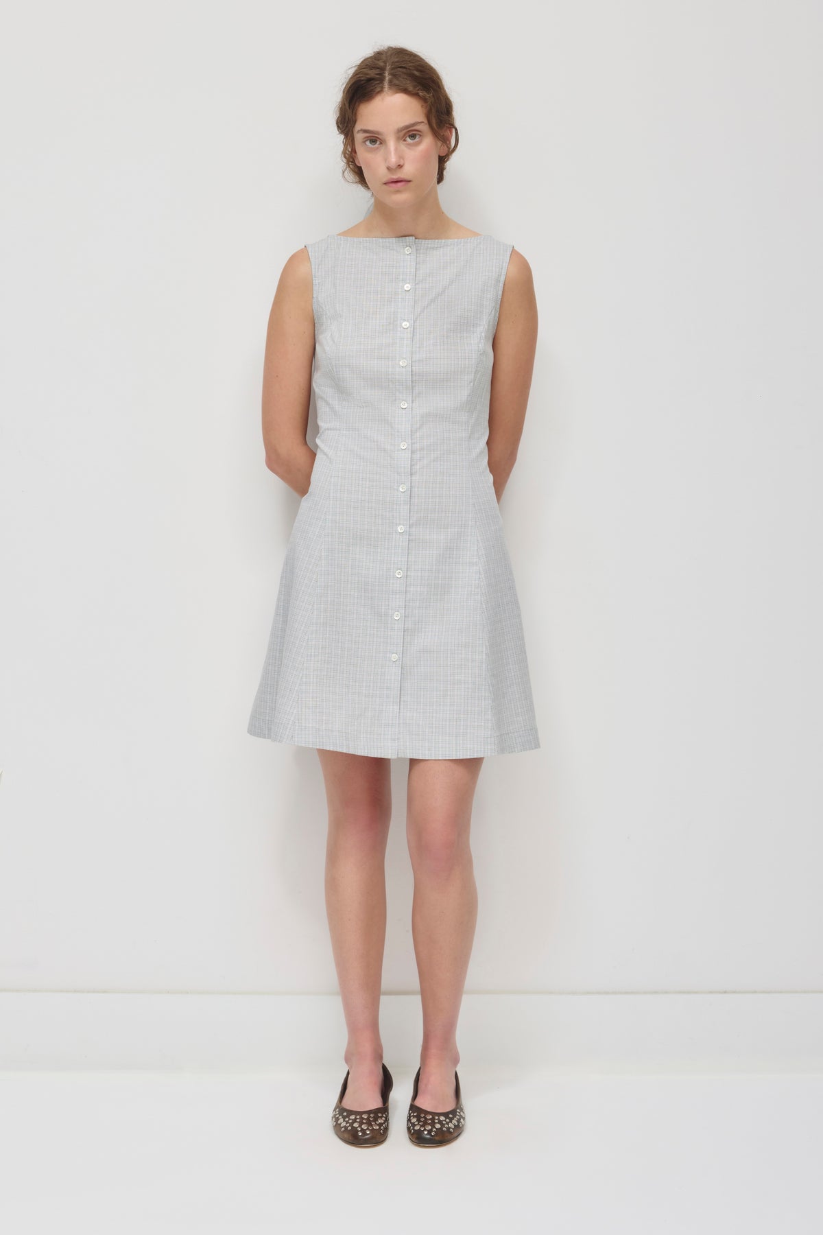 Model is 5’9” and is wearing a size S.