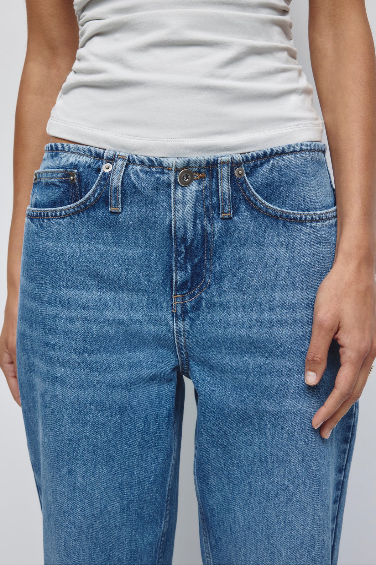 Women's Safi Denim in Medium Wash
