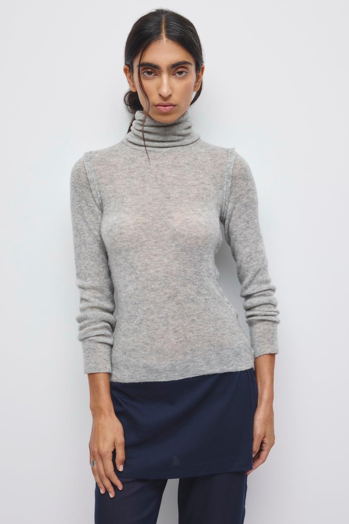 Model is 5'10" and wearing a size XS.