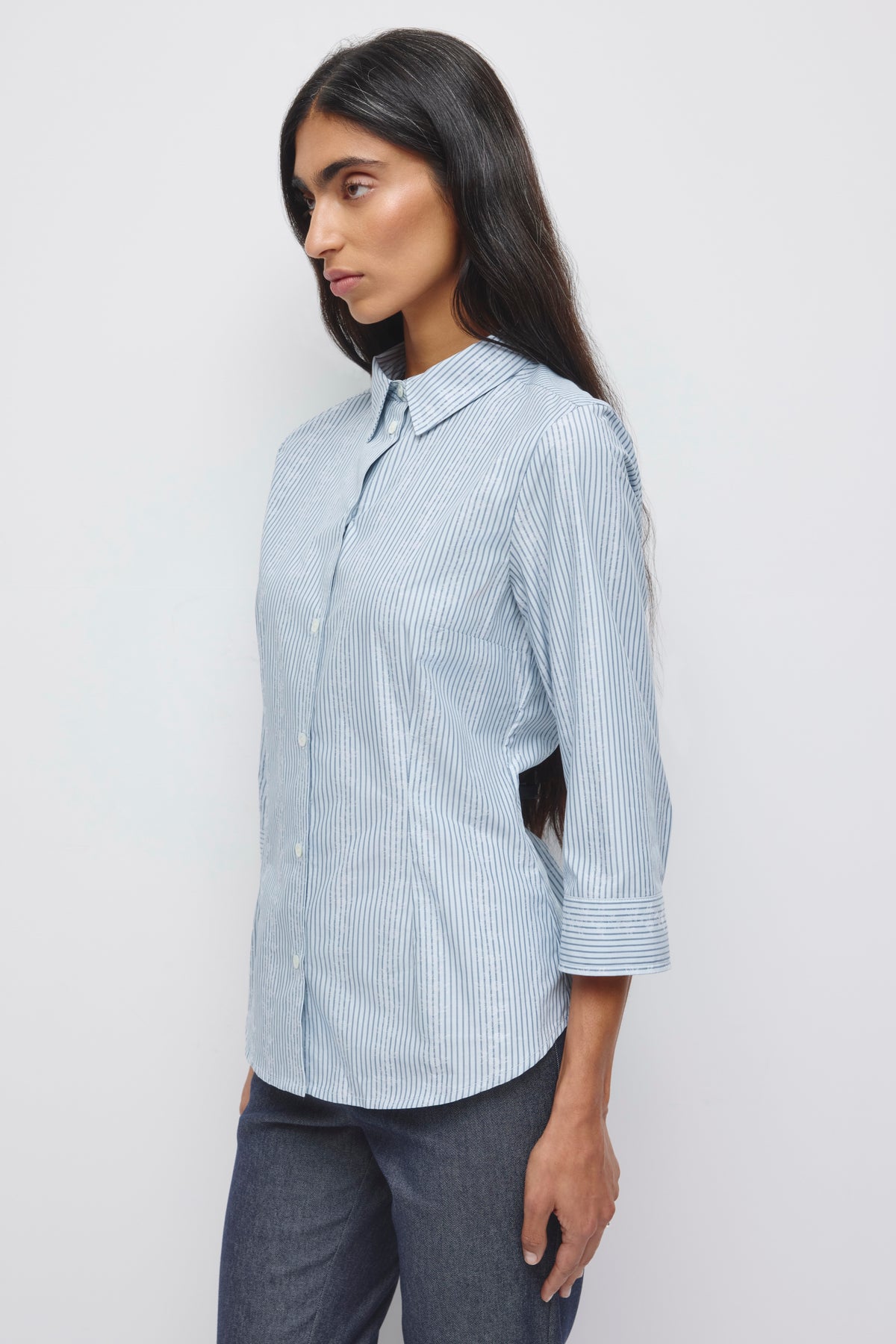 Chemise ajustée pour femme en rayures ciel d'hiver