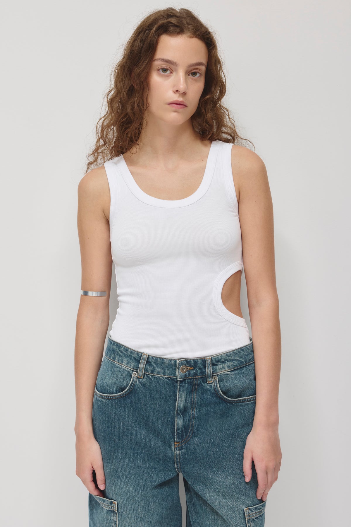 Model is 5’9” and is wearing a size XS.