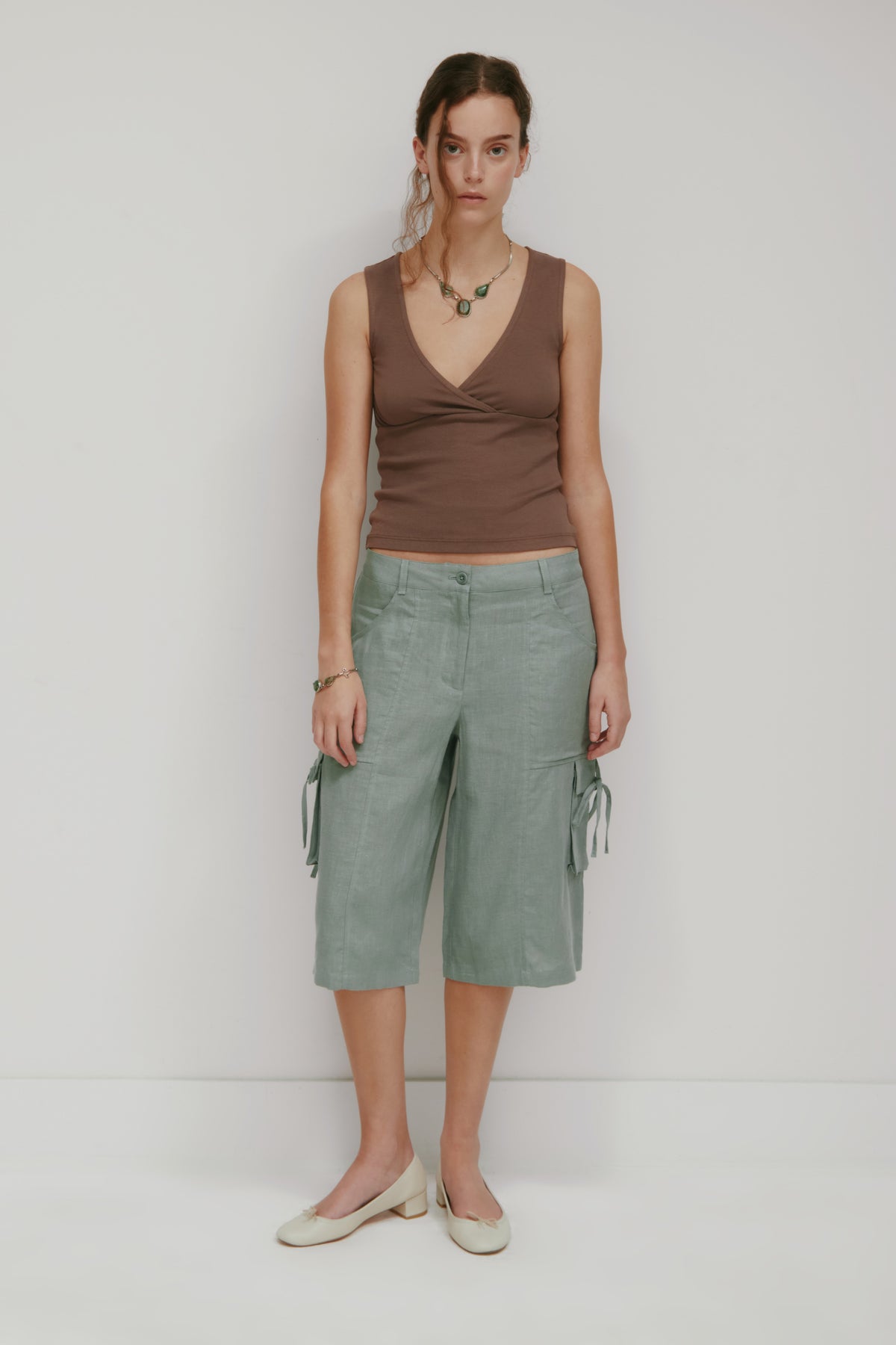 Model is 5’9” and is wearing a size 4.