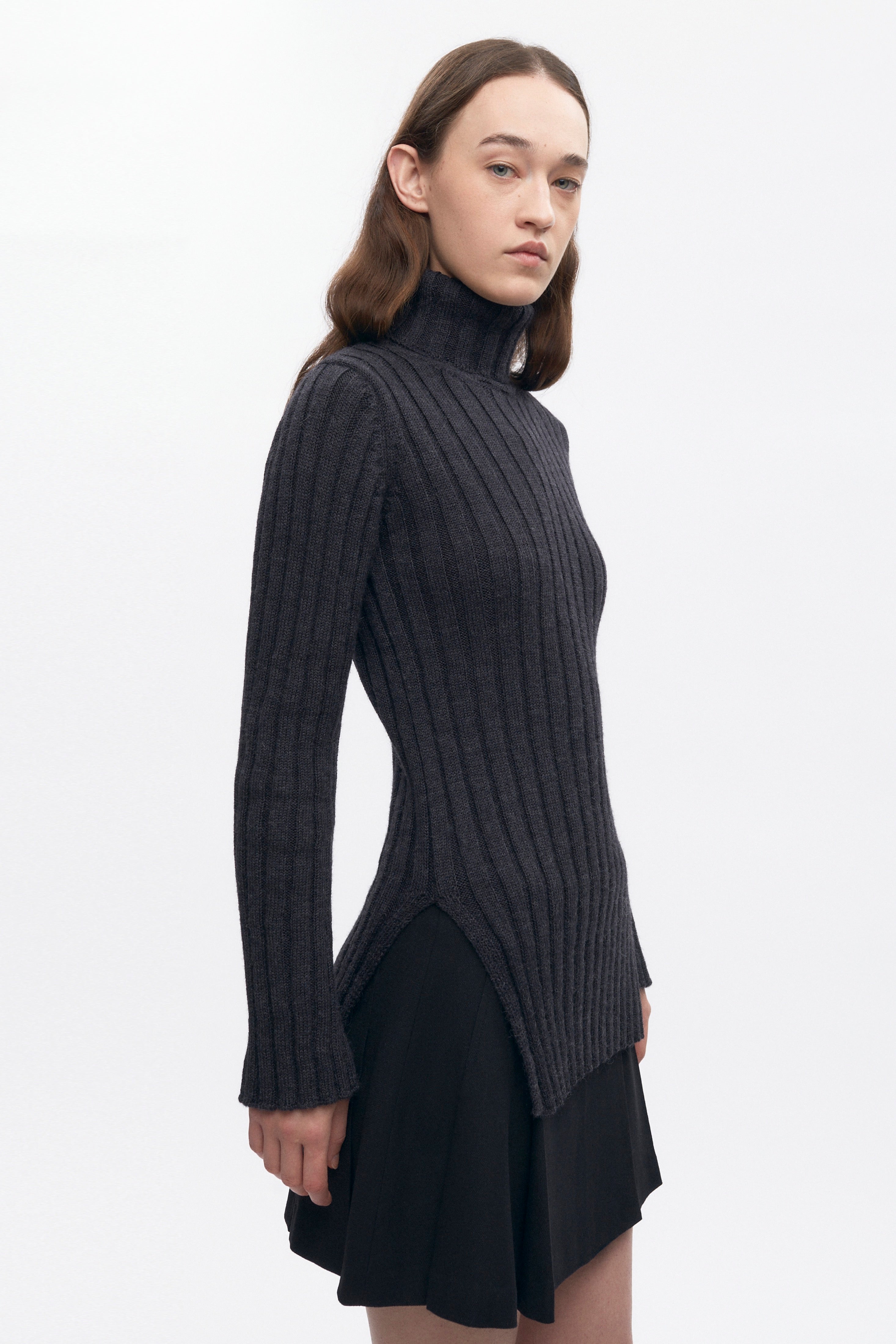 Women's 90's Turtleneck in Dark Charcoal