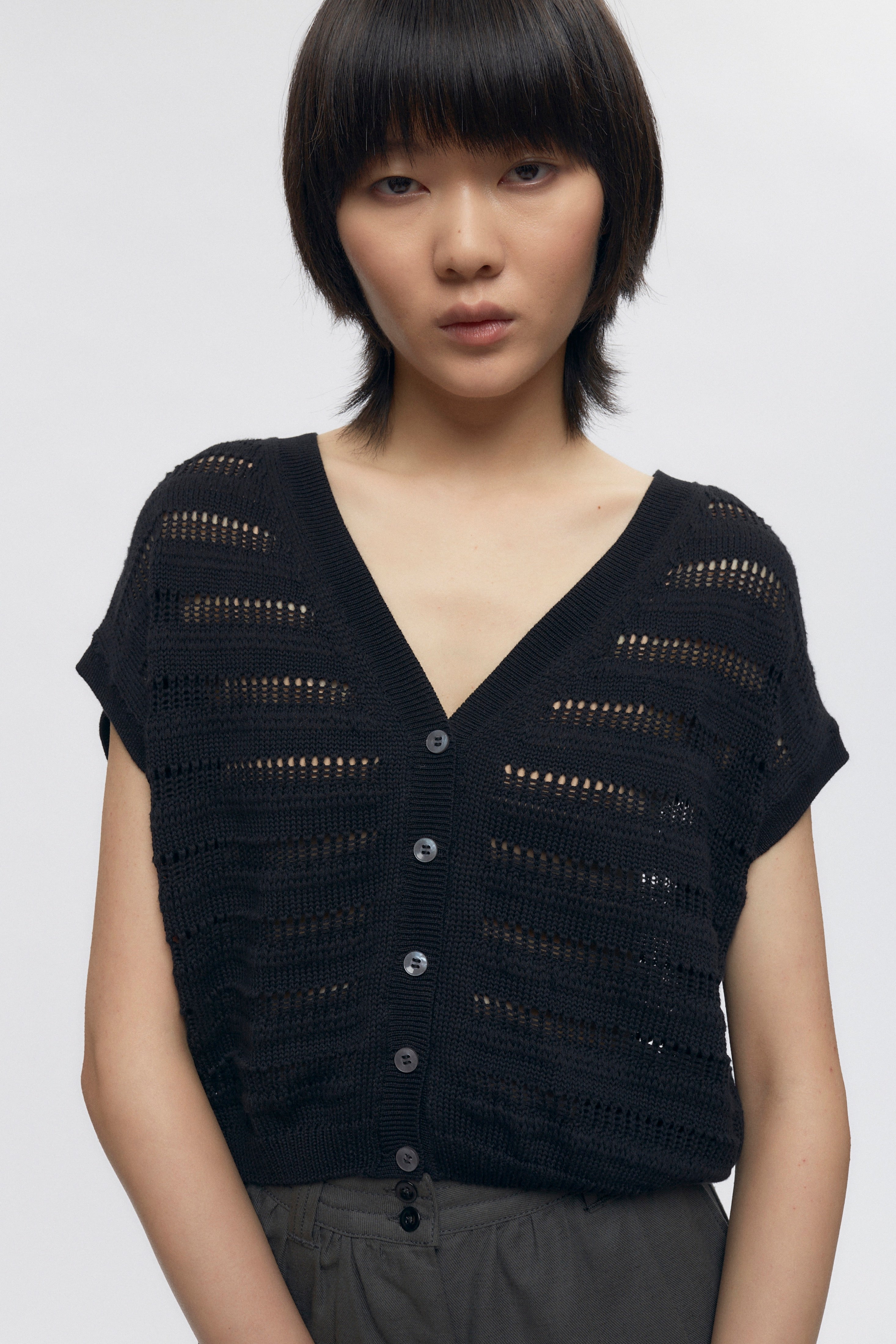 Women’s Acacia Knit Vest in Black
