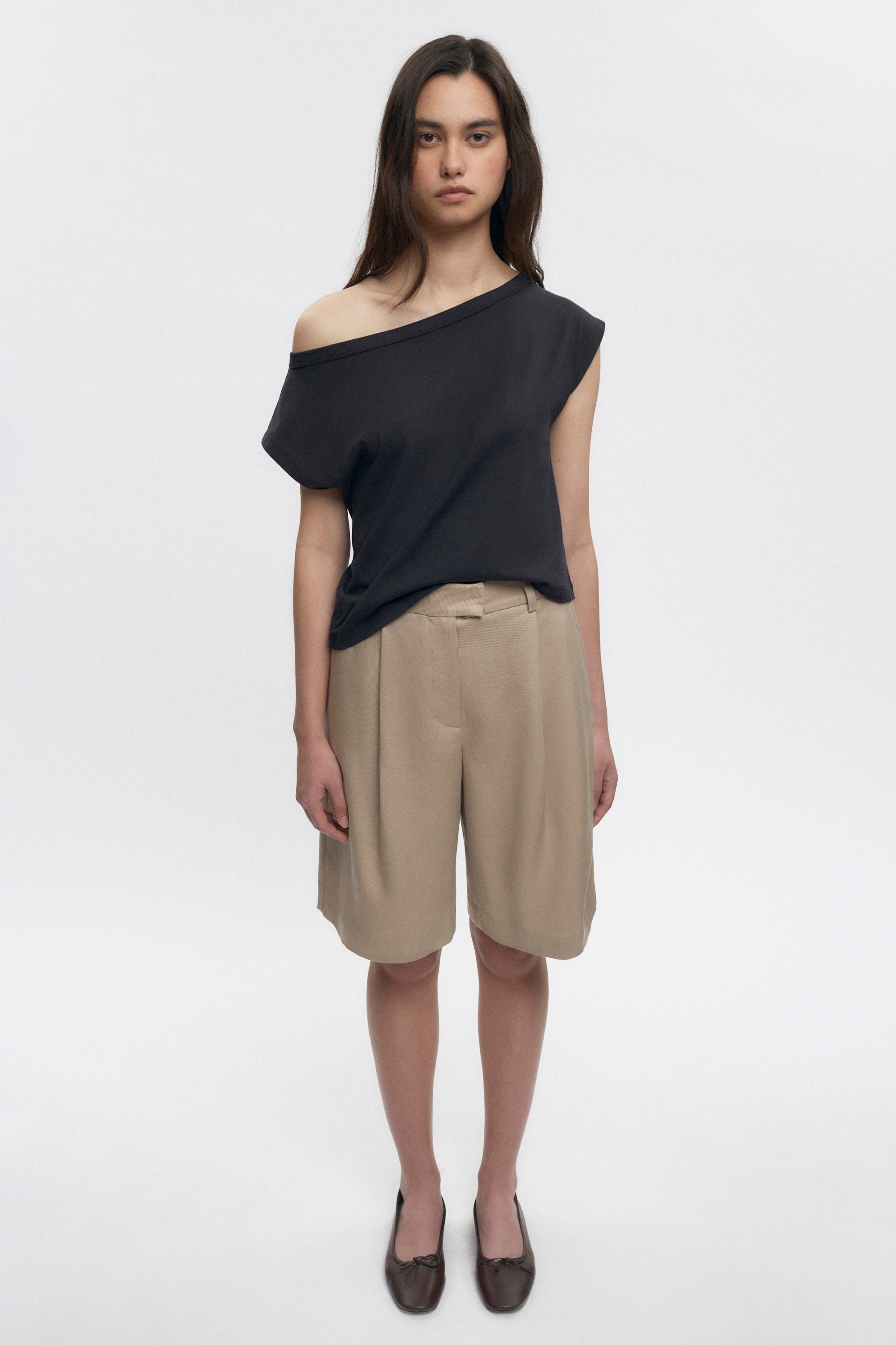 Women’s Amun Bermuda in Fog