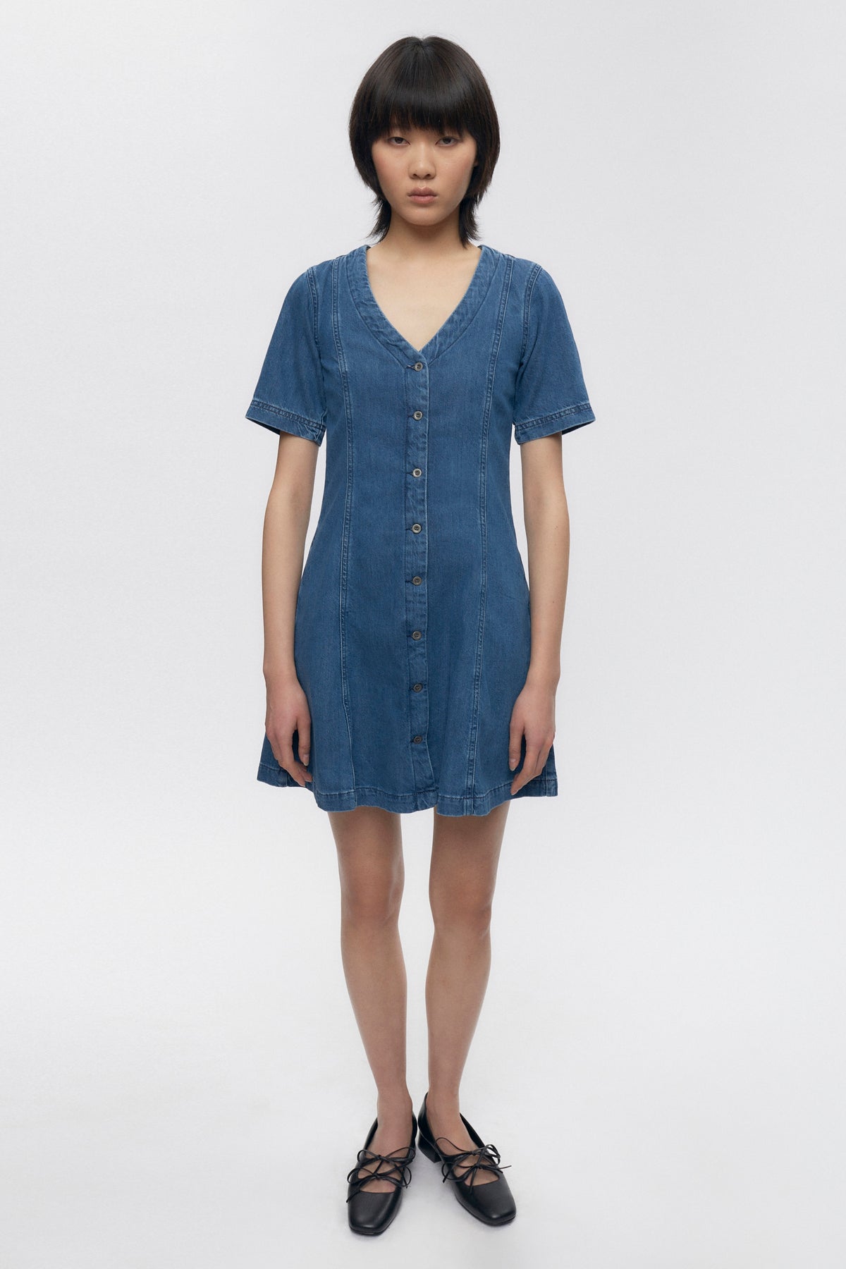 Women’s Buttoned Dress in Mid Wash