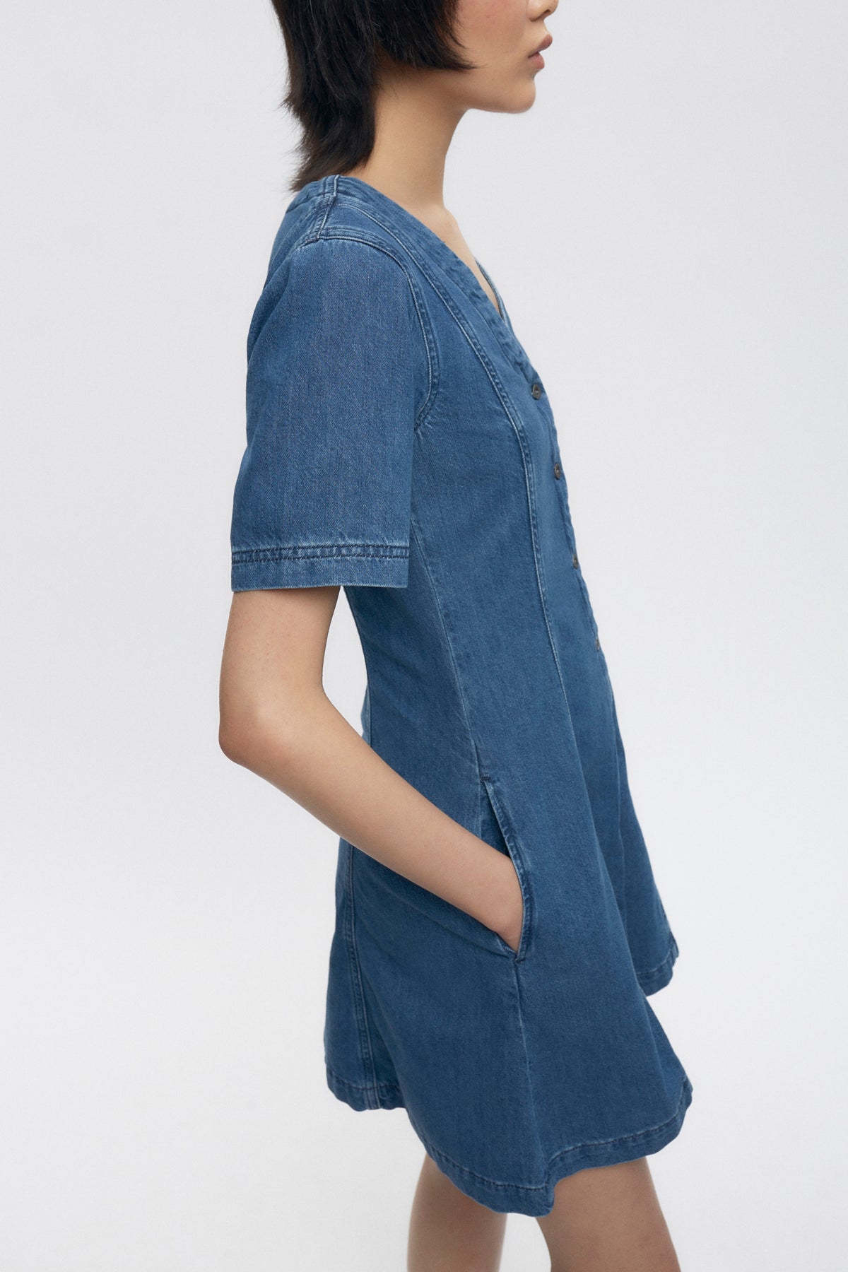 Women’s Buttoned Dress in Mid Wash