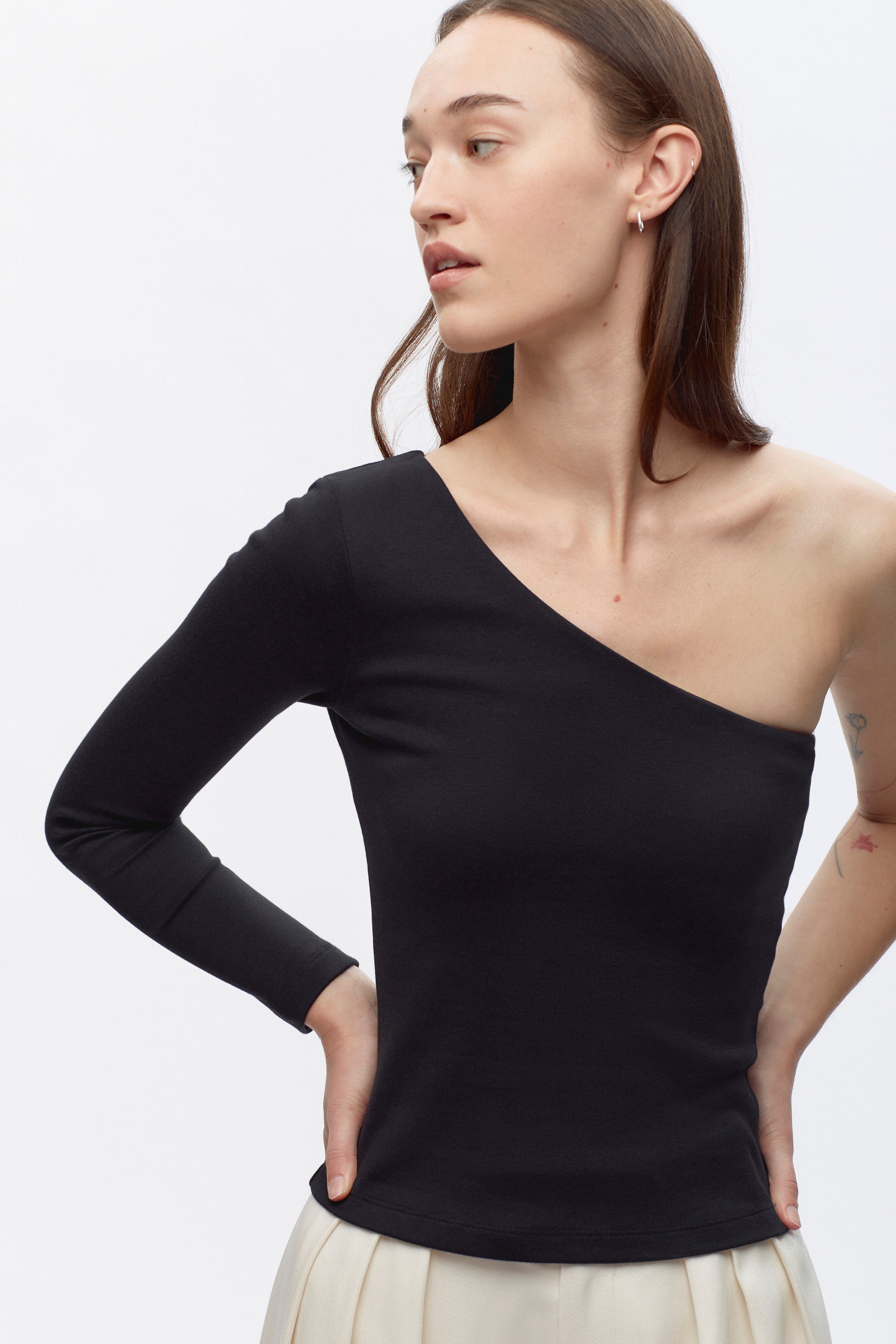 Women's Faten Shirt in Black