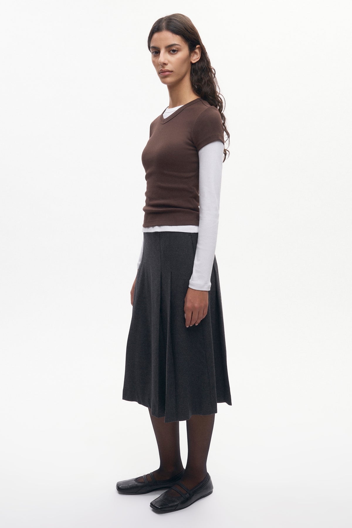 Women's High V-neck Tee in Coffee Bean
