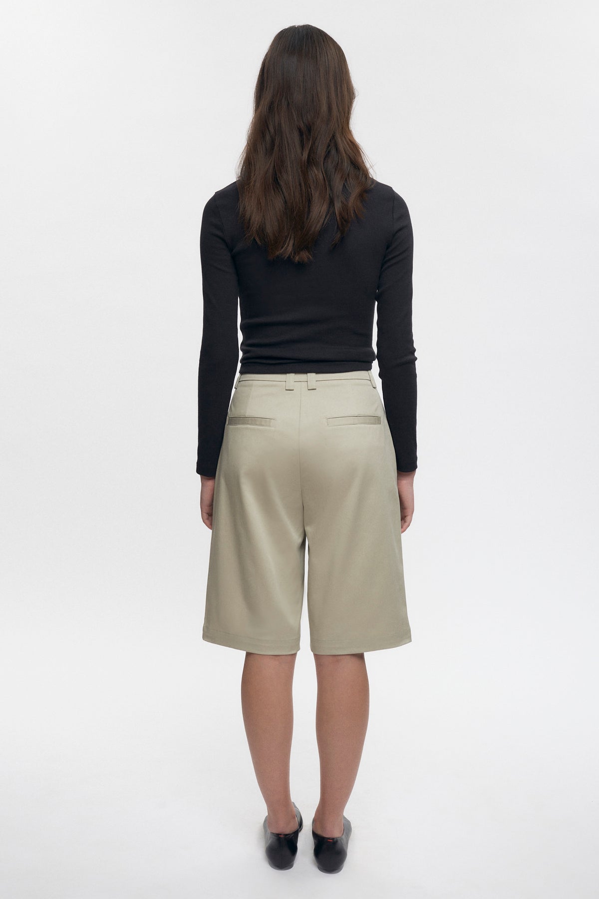 Women's Karnak Bermuda in Dune Grass
