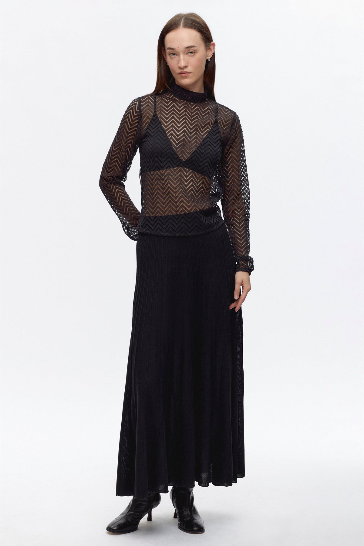 Women's Lace Mockneck