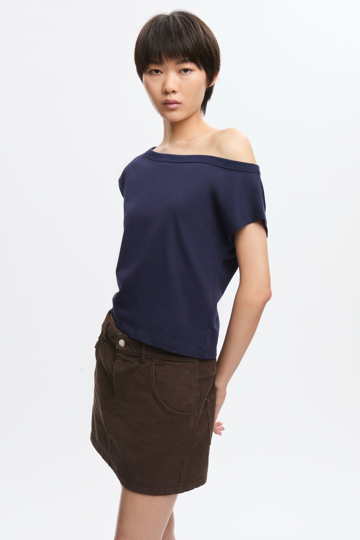 Tee-shirt à épaules dénudées pour femmes en midnight